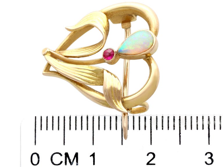 Antique Art Nouveau Opal and Ruby Yellow Gold Brooch, Circa 1910 For Sale 2