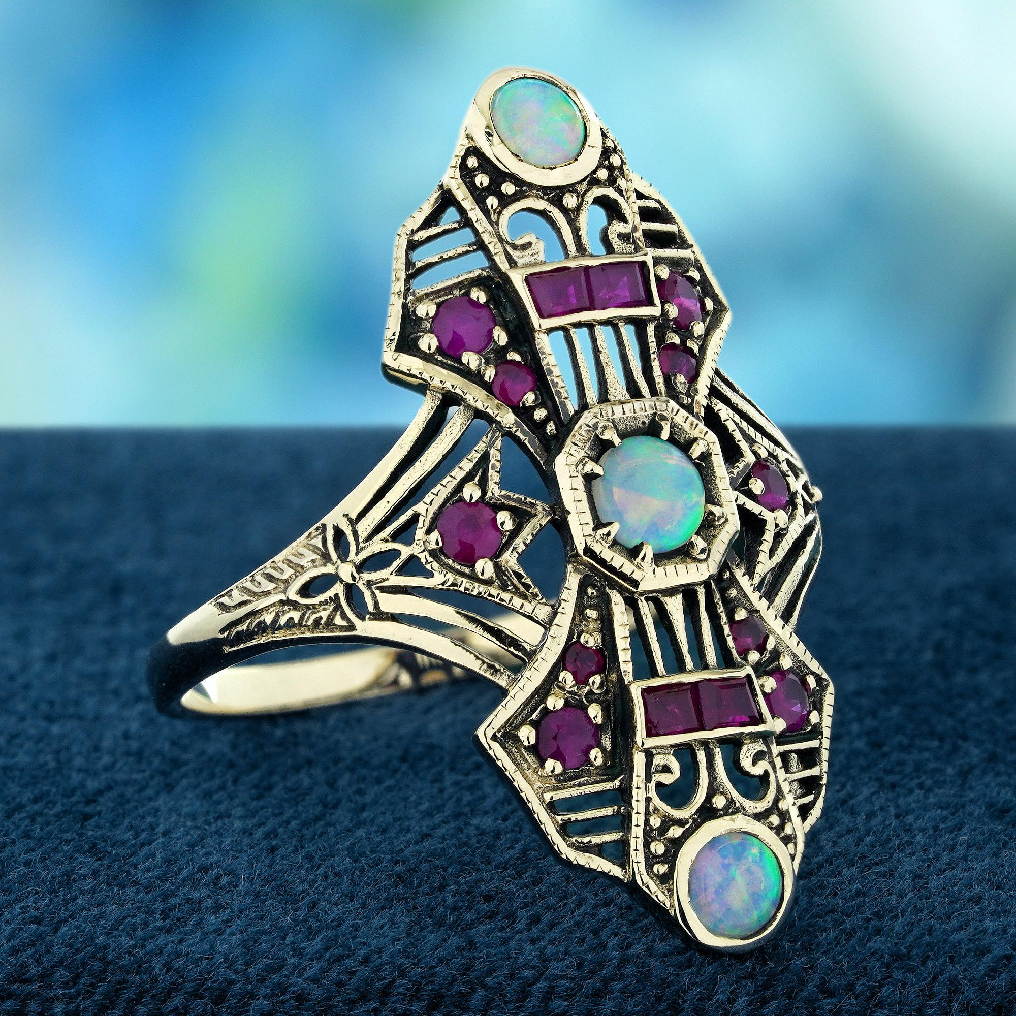 Édouardien Bague de cocktail de style vintage en or jaune 9K massif, opale et rubis en vente