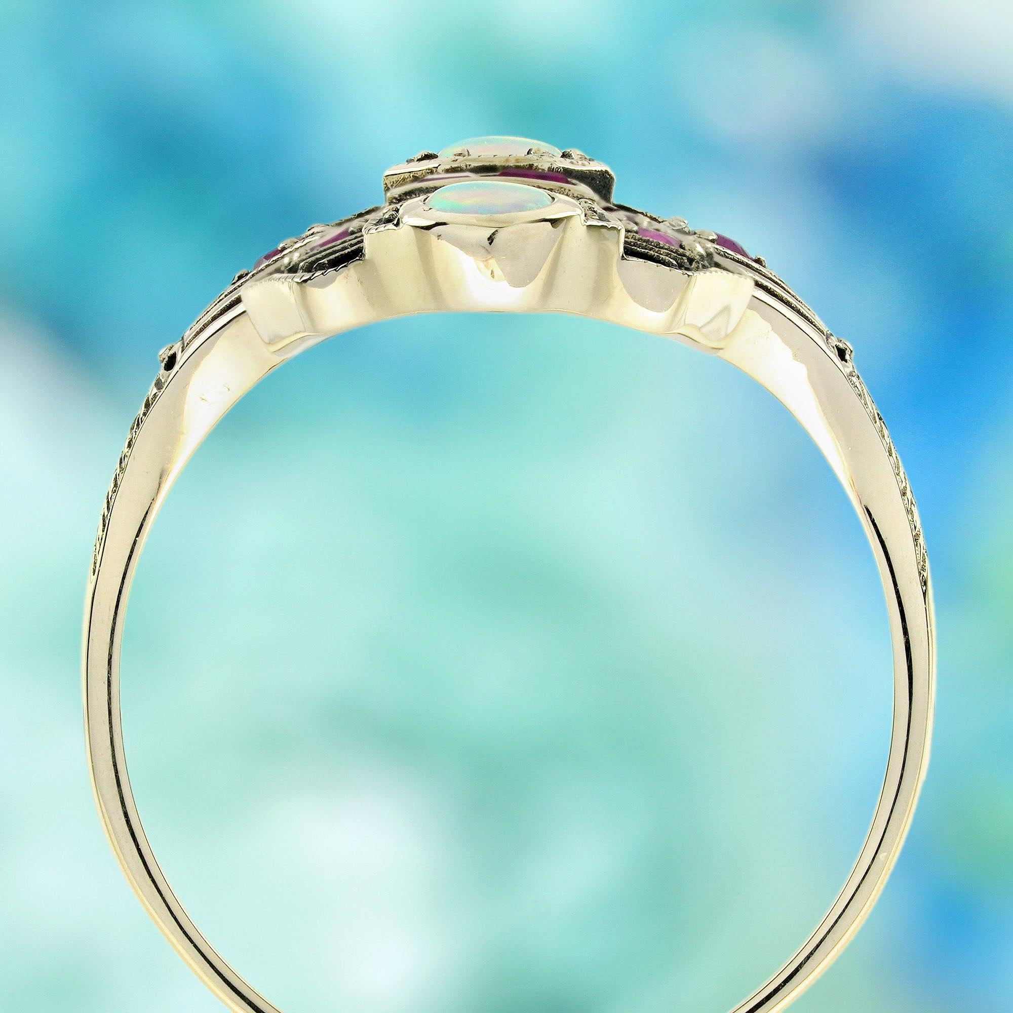 Bague de cocktail de style vintage en or jaune 9K massif, opale et rubis Neuf - En vente à Bangkok, TH