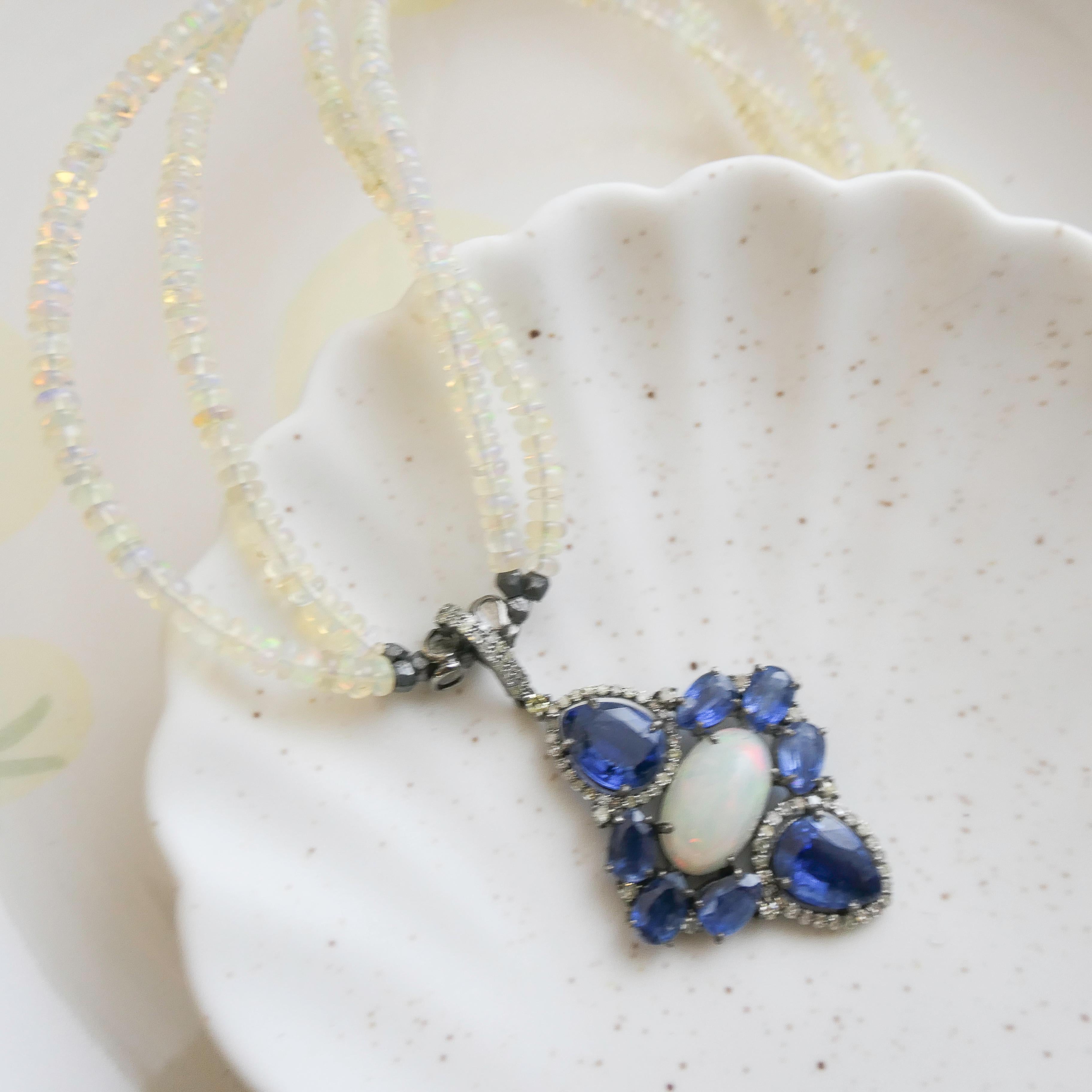 Collana in argento sterling ossidato con opale e tanzanite e diamanti da 16,5 pollici. in vendita 6