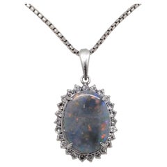 Collier pendentif en platine avec opale et diamant blanc