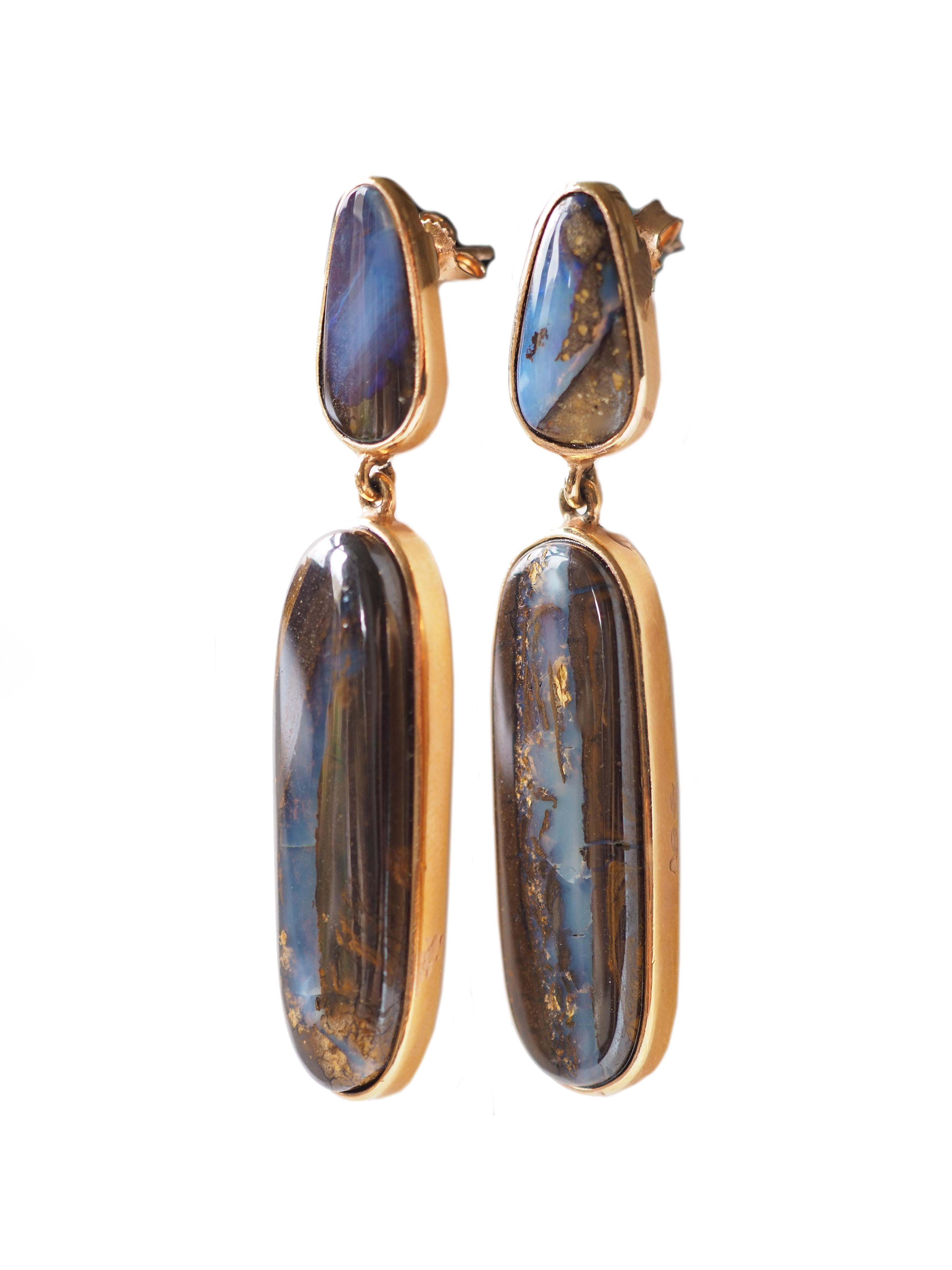 Opal Australian Opal  Bronze Earrings, length cm 7.
All Giulia Colussi jewelry is new and has never been previously owned or worn. Each item will arrive at your door beautifully gift wrapped in our boxes, put inside an elegant pouch or jewel box.
