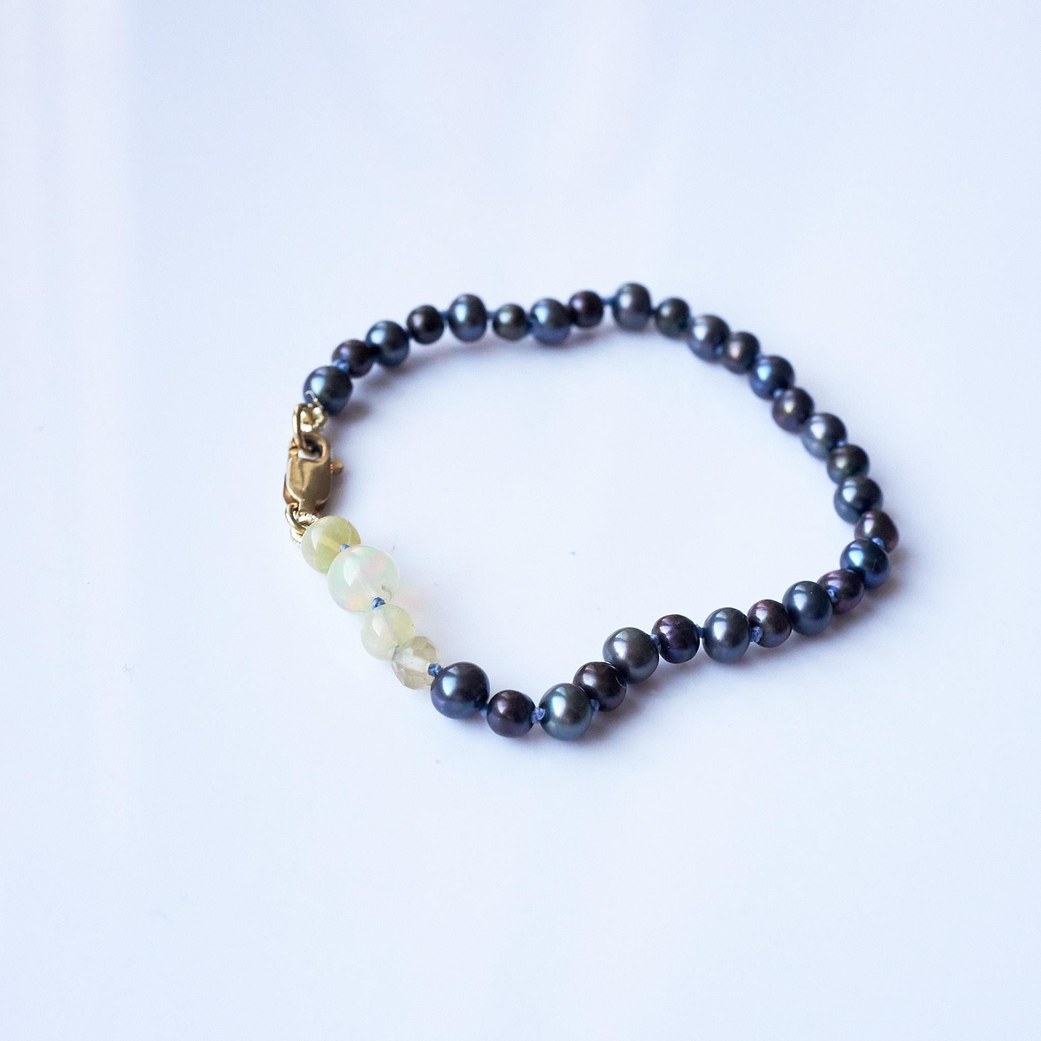Women's Opal Black Pearl Beaded Bracelet J Dauphin For Sale