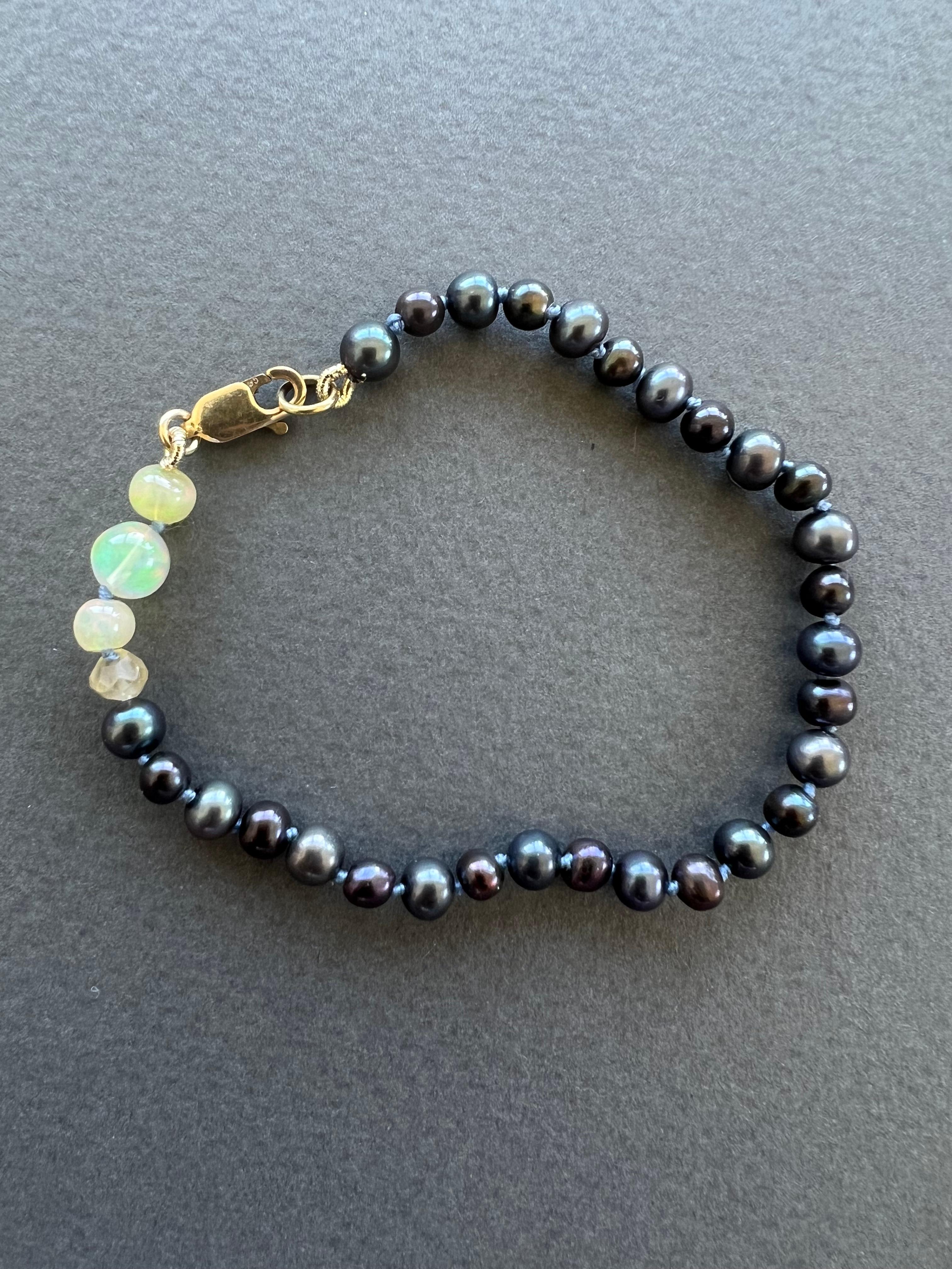 Opal Natural Black Pearl Beaded Bracelet J Dauphin For Sale 1