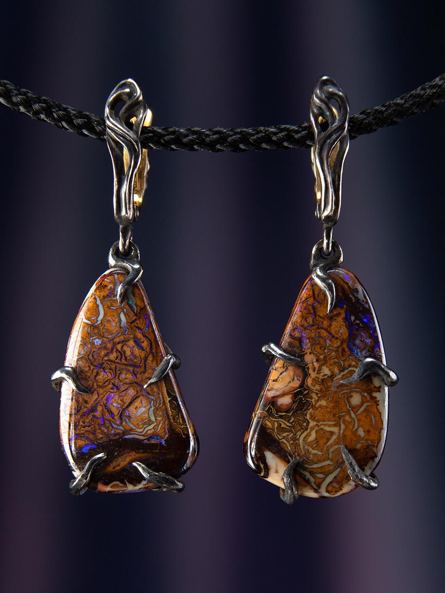 Boucles d'oreilles pendantes en argent et opale noire, grande pierre précieuse de style gothique LOTR Unisexe en vente