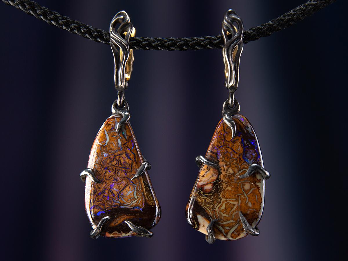 Boucles d'oreilles pendantes en argent et opale noire, grande pierre précieuse de style gothique LOTR en vente 2