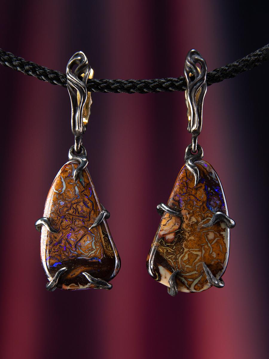 Boucles d'oreilles pendantes en argent et opale noire, grande pierre précieuse de style gothique LOTR en vente 3