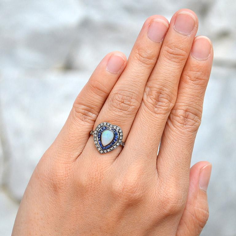 Opal Blue Sapphire White Topaz Cocktail Ring In New Condition In Bangkok, TH