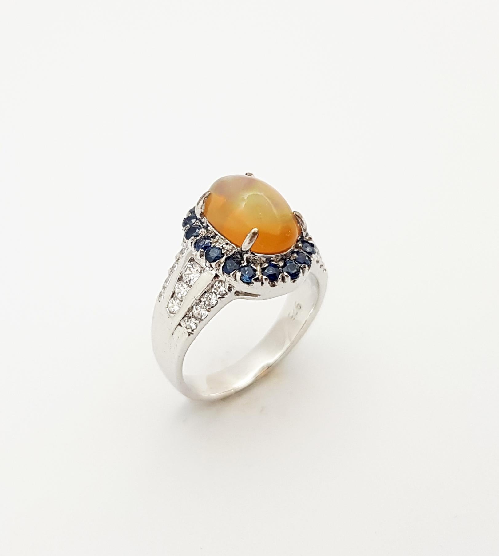 Ring mit Opal, blauem Saphir und kubischem Zirkon in Silberfassung im Angebot 4