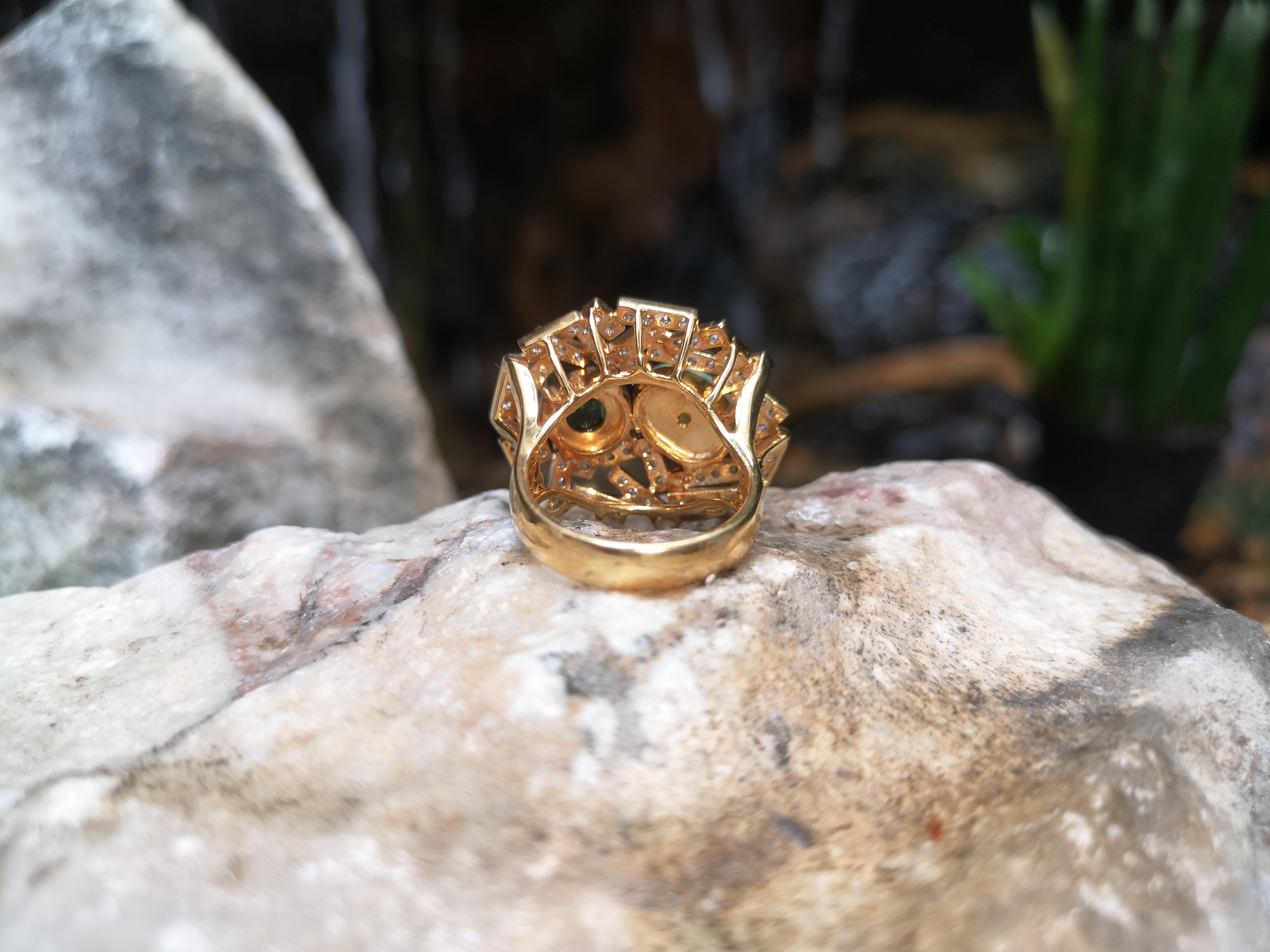 Ring aus 18 Karat Gold mit Opal, grünem Turmalin im Cabochon-Schliff und braunem Diamant im Angebot 2