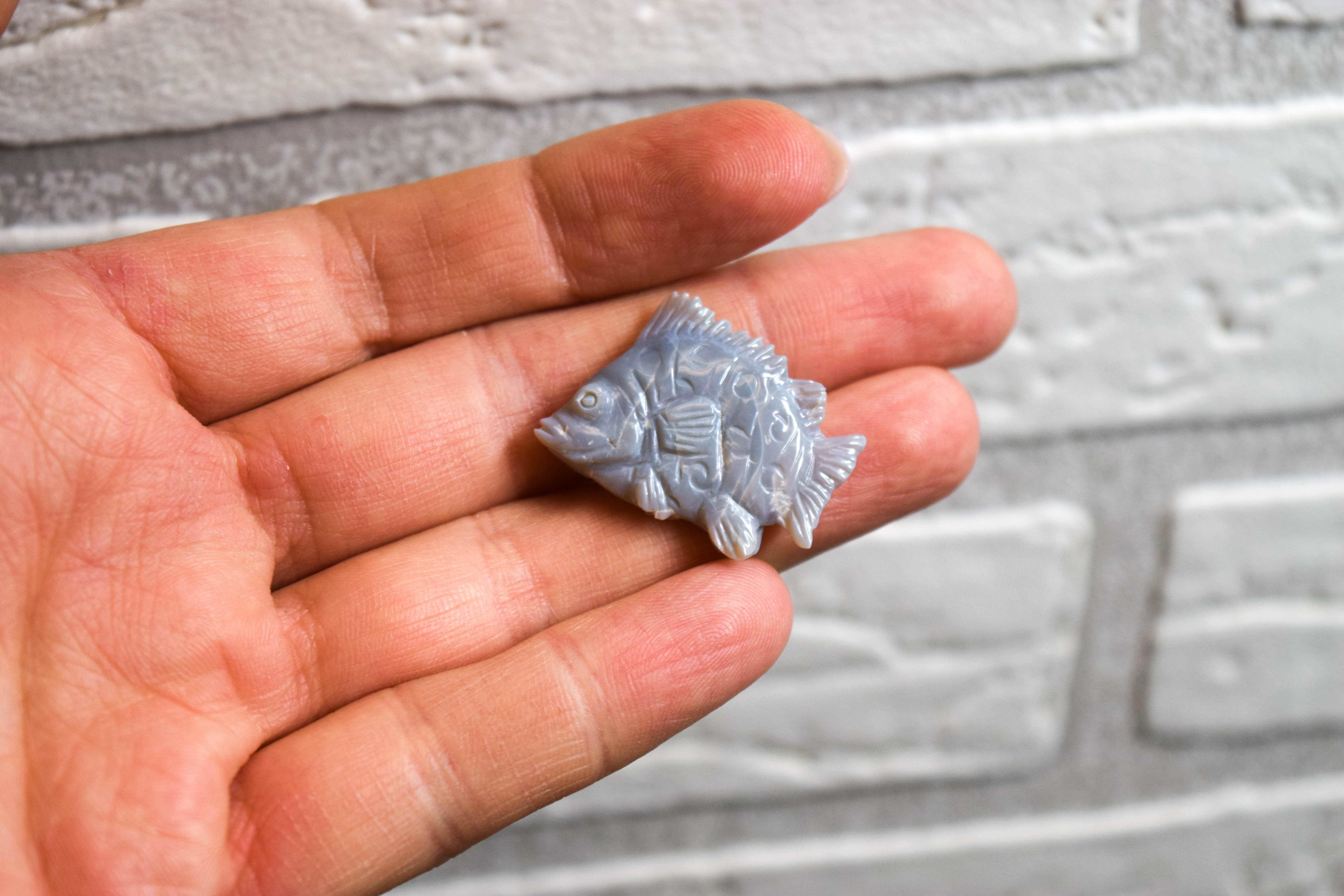 Opal Carved Fish Gemstone In New Condition For Sale In Boca Raton, FL