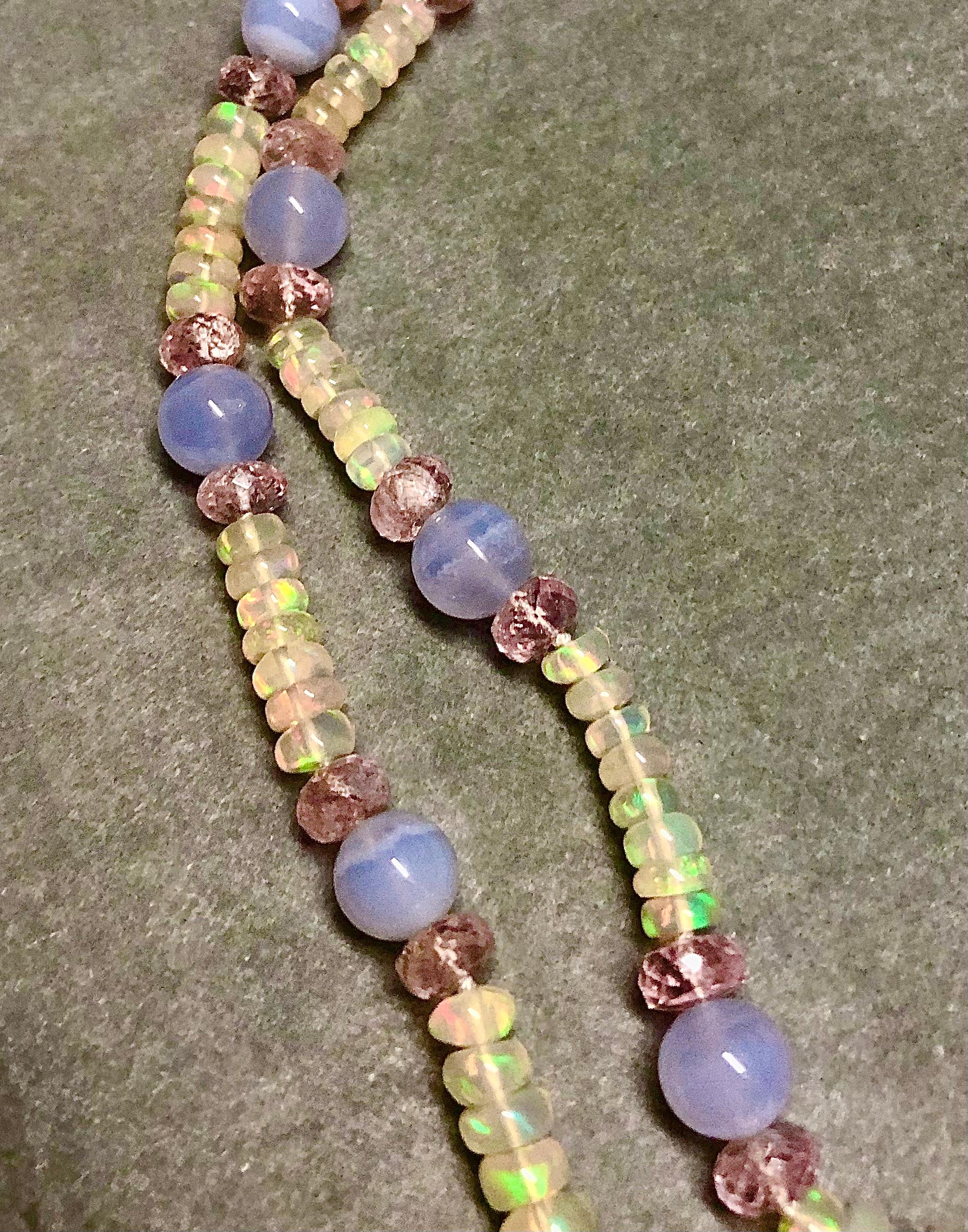 Bead Opal, chalcedony and morganite necklace For Sale