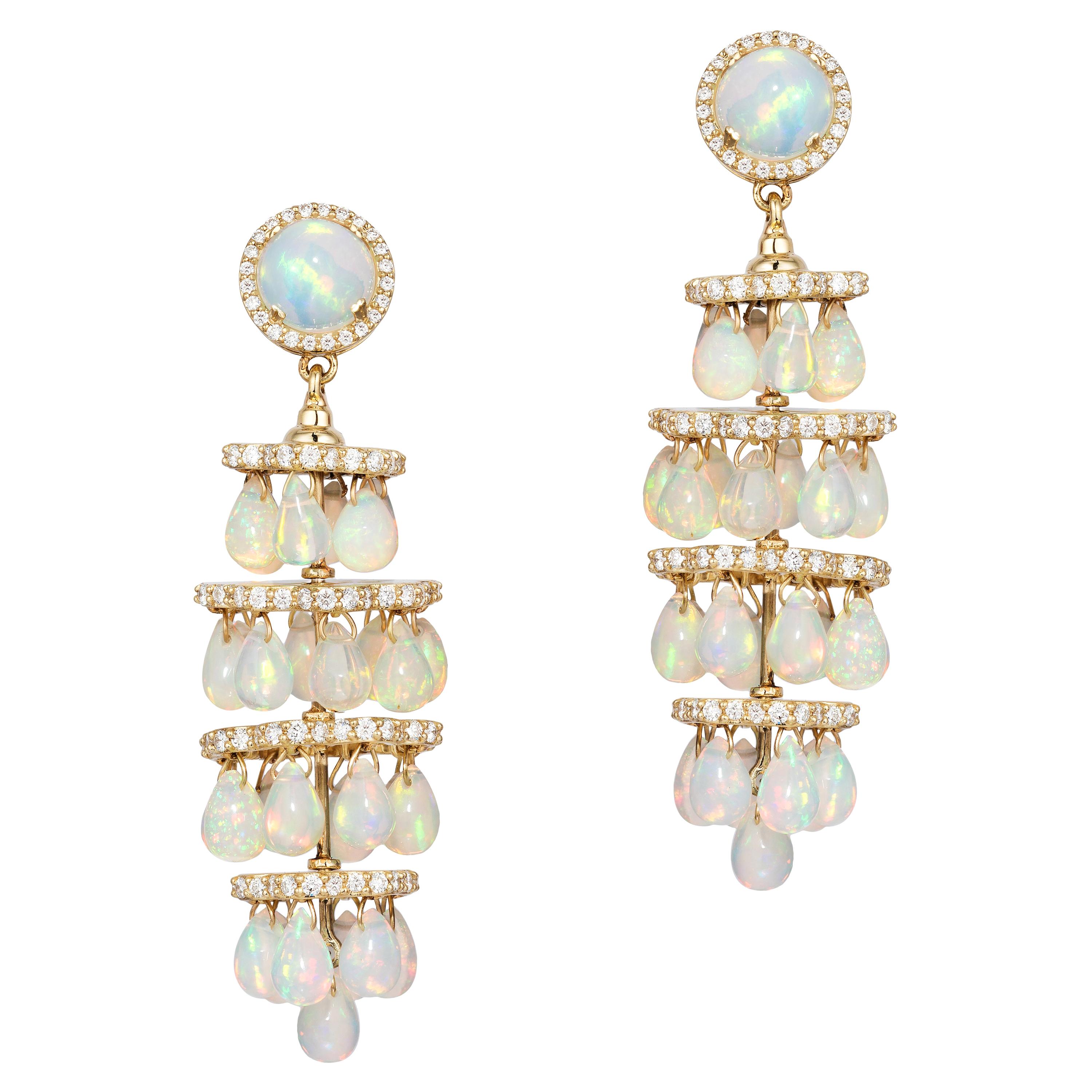 Boucles d'oreilles chandelier Goshwara en opale et diamants