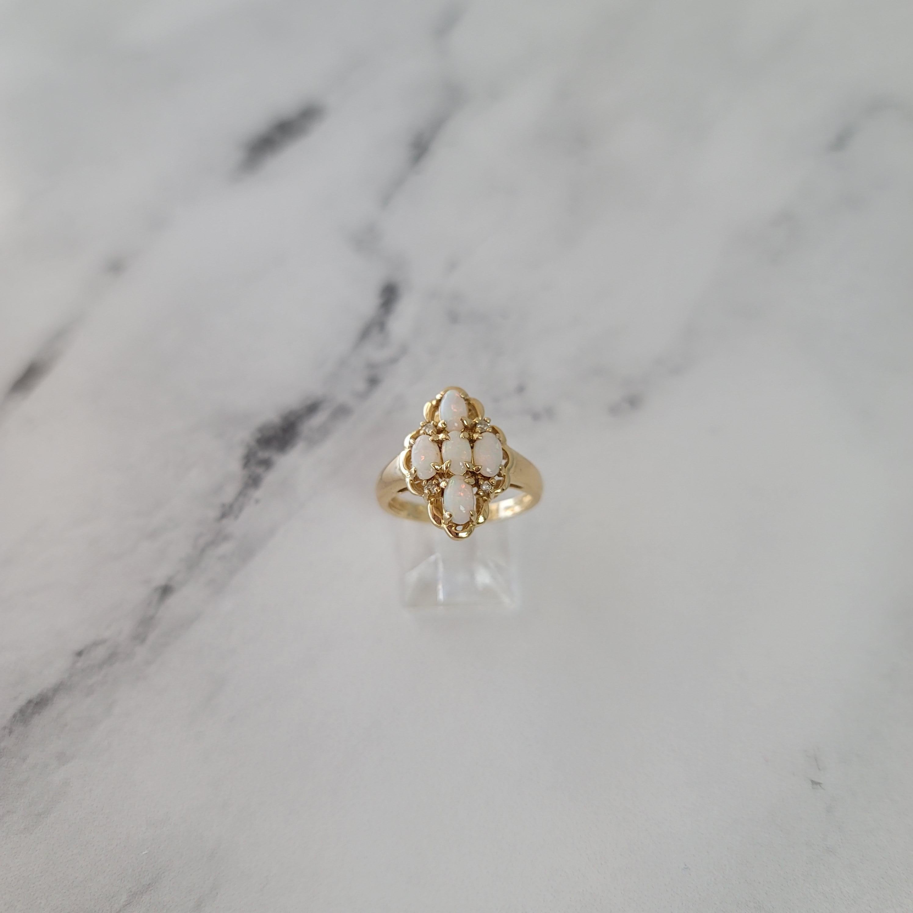 Opal Cluster Diamantring im Zustand „Neu“ im Angebot in Sugar Land, TX