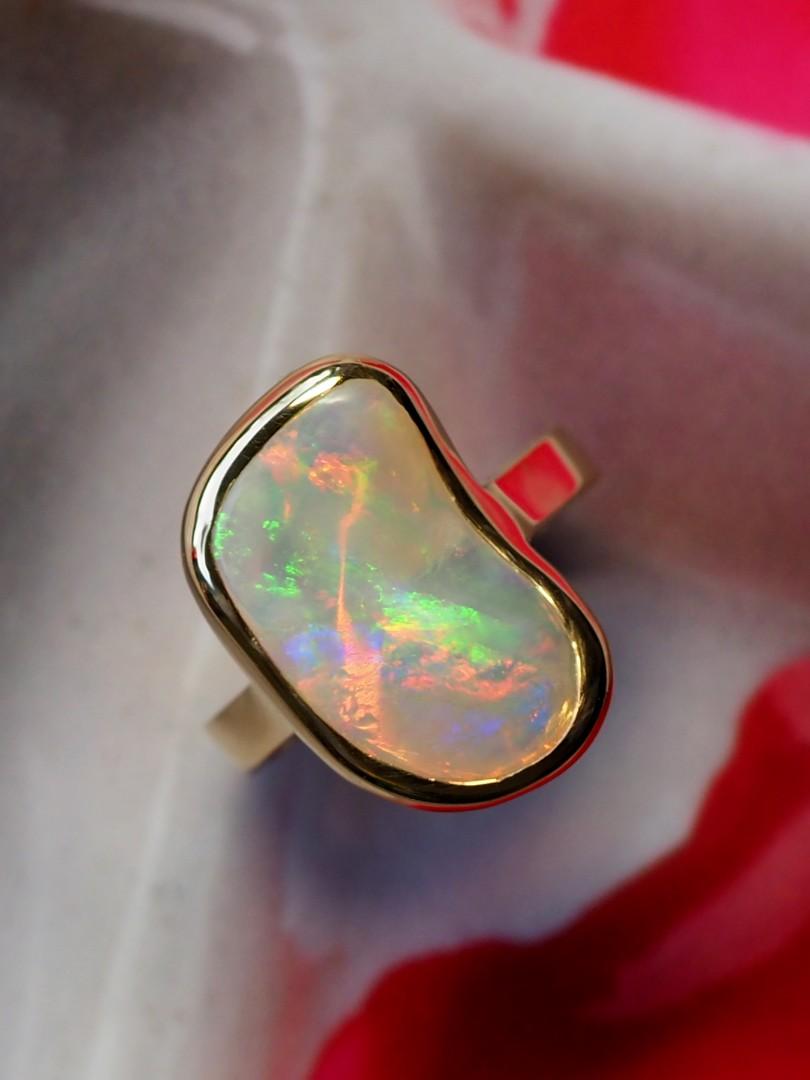 18K yellow gold ring with Natural opal Crystal Pipe
opal origin - Australia
opal measurements - 0.2 х 0.39 х 0.67 in / 5 х 10 х 17 mm
stone weight - 4.25 carats
ring weight - 6.66 grams
ring size - 6.5 US

Minimal Collection


We ship our jewelry