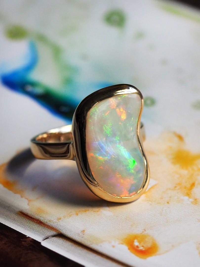 Women's or Men's Opal Gold Ring Salvador Dali Style Jewelry Natural Iridescent Stone For Sale