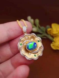 Collier pendentif en or 14 carats Opale Diamant