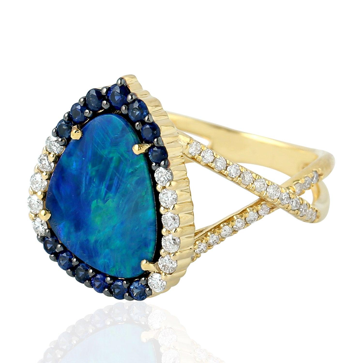 For Sale:  Opal Diamond 18 Karat Gold Ring 3