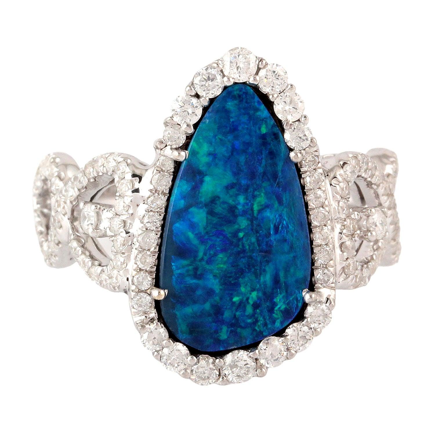 For Sale:  Opal Diamond 18 Karat Gold Ring 4
