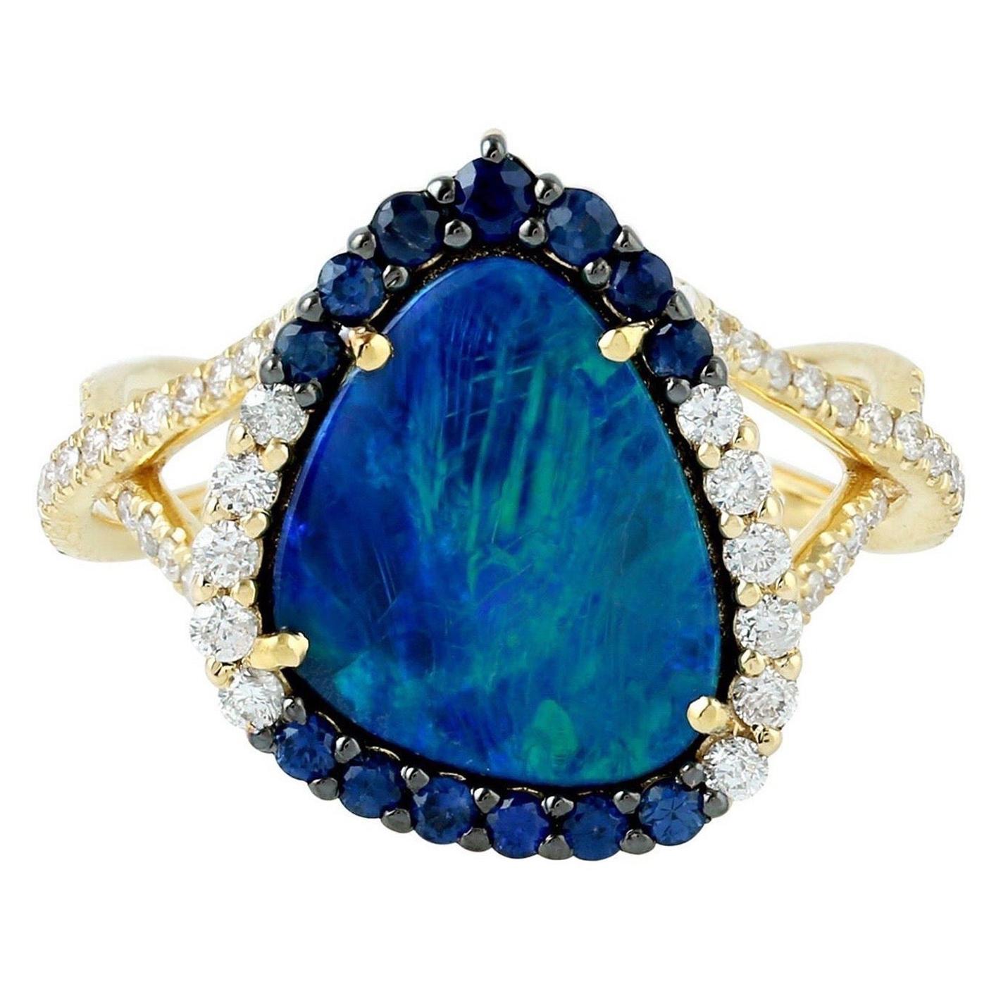 For Sale:  Opal Diamond 18 Karat Gold Ring