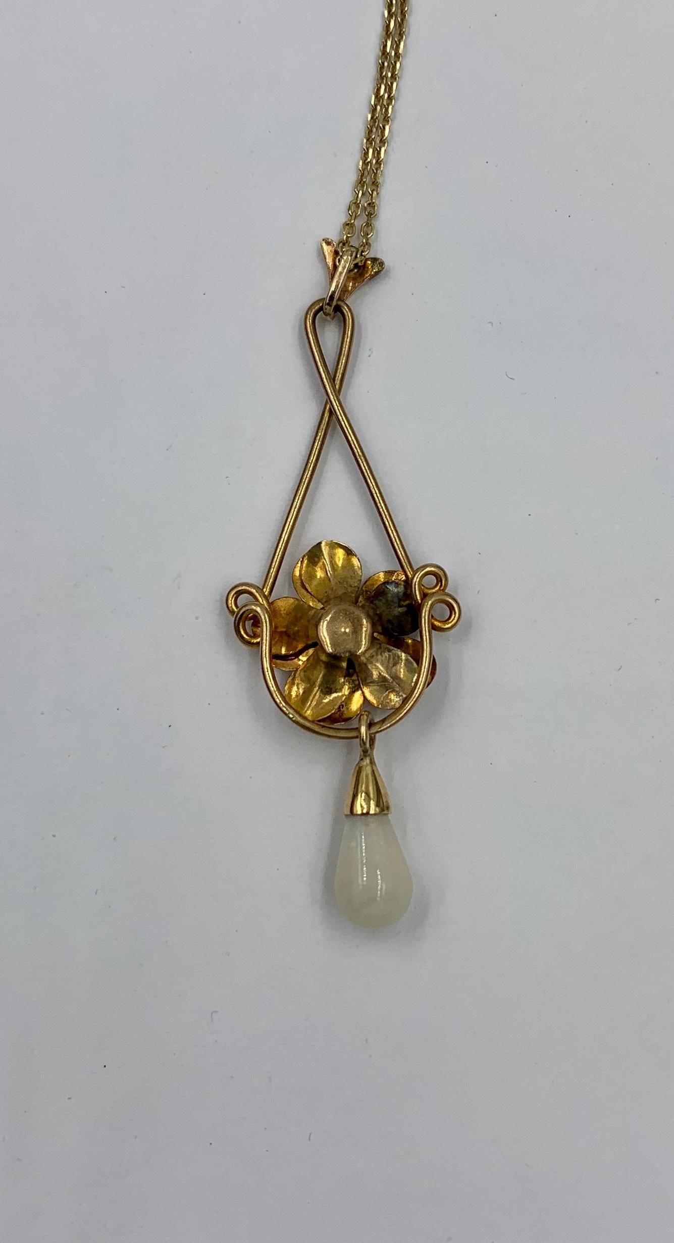 Opal Diamond Art Nouveau Flower Pendant Necklace 14 Karat Gold, circa 1910 1