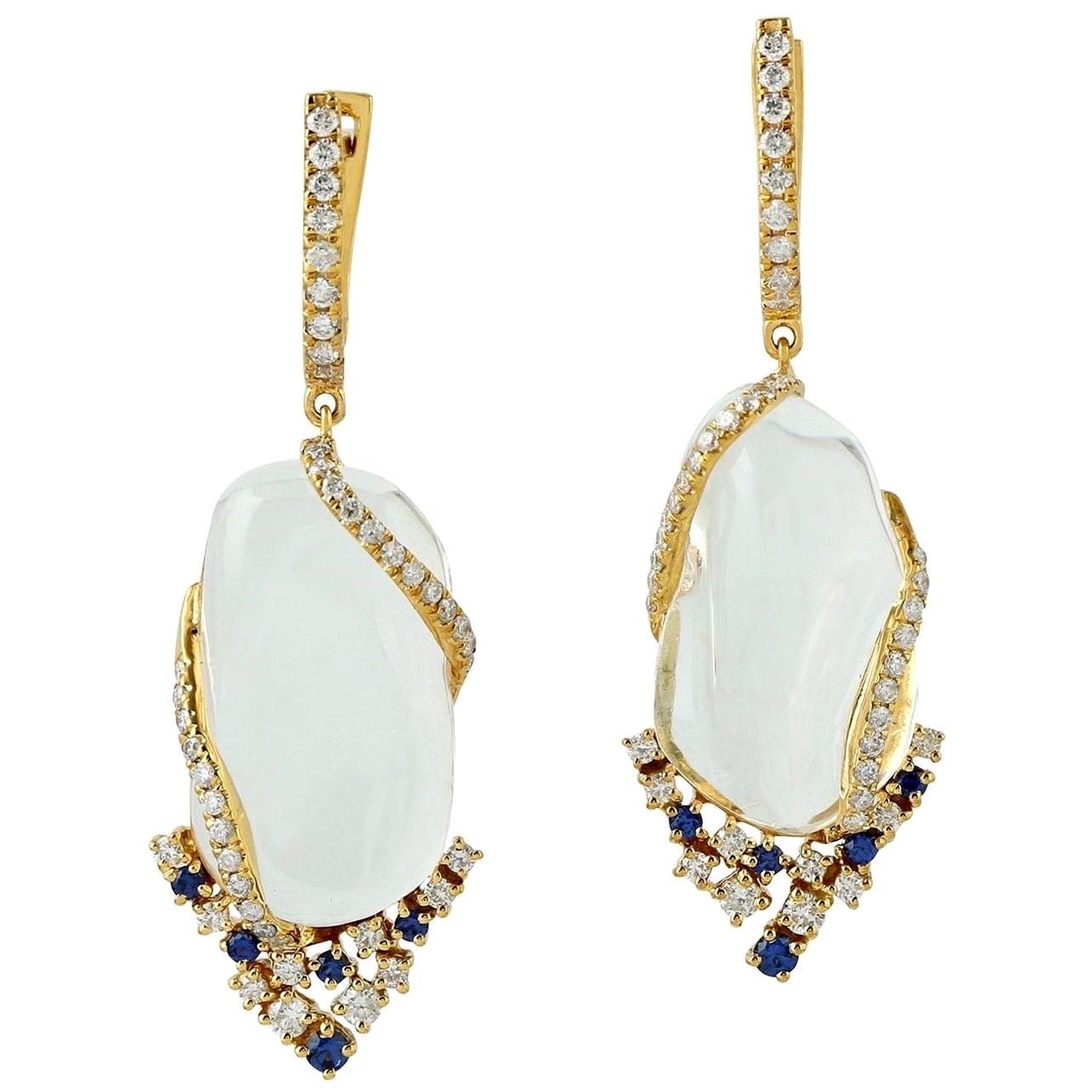 Boucles d'oreilles en or 18 carats avec opale, diamant et saphir bleu