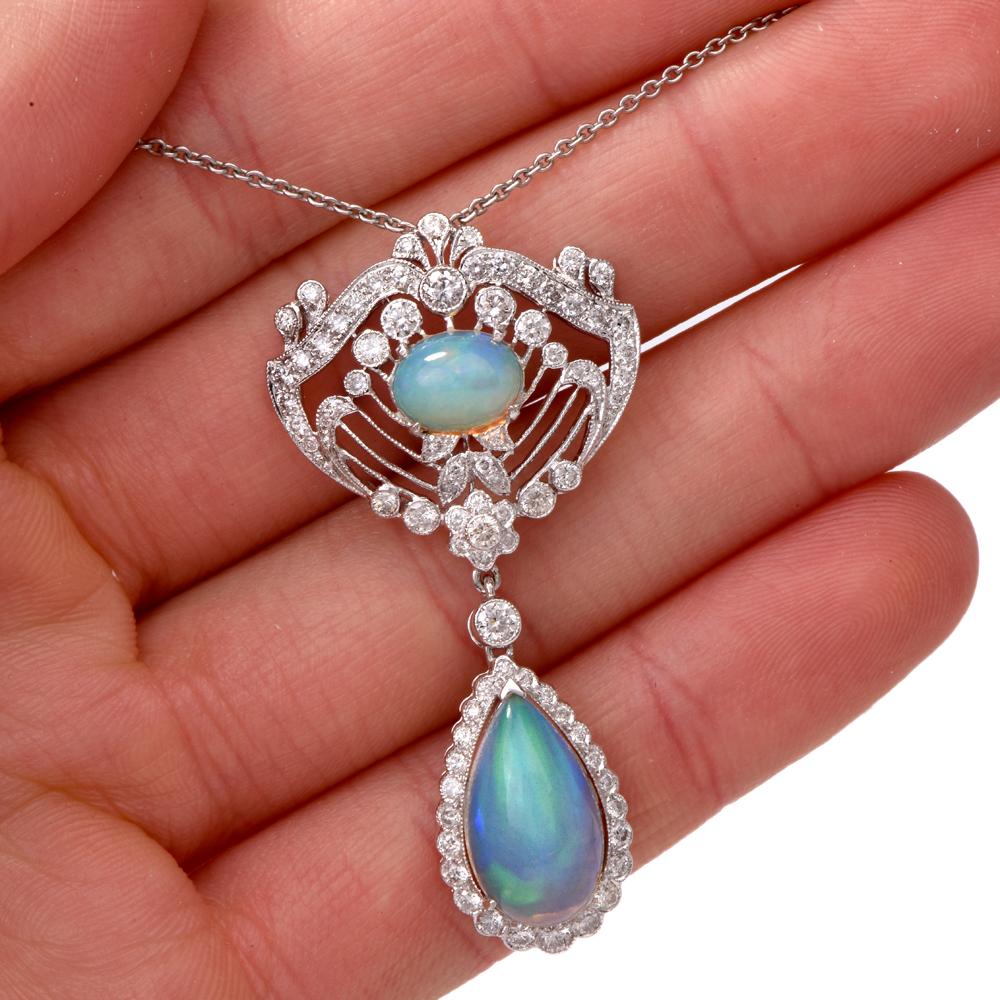 Art Deco Opal Diamond Floral Openwork 18 Karat Gold Pendant Necklace