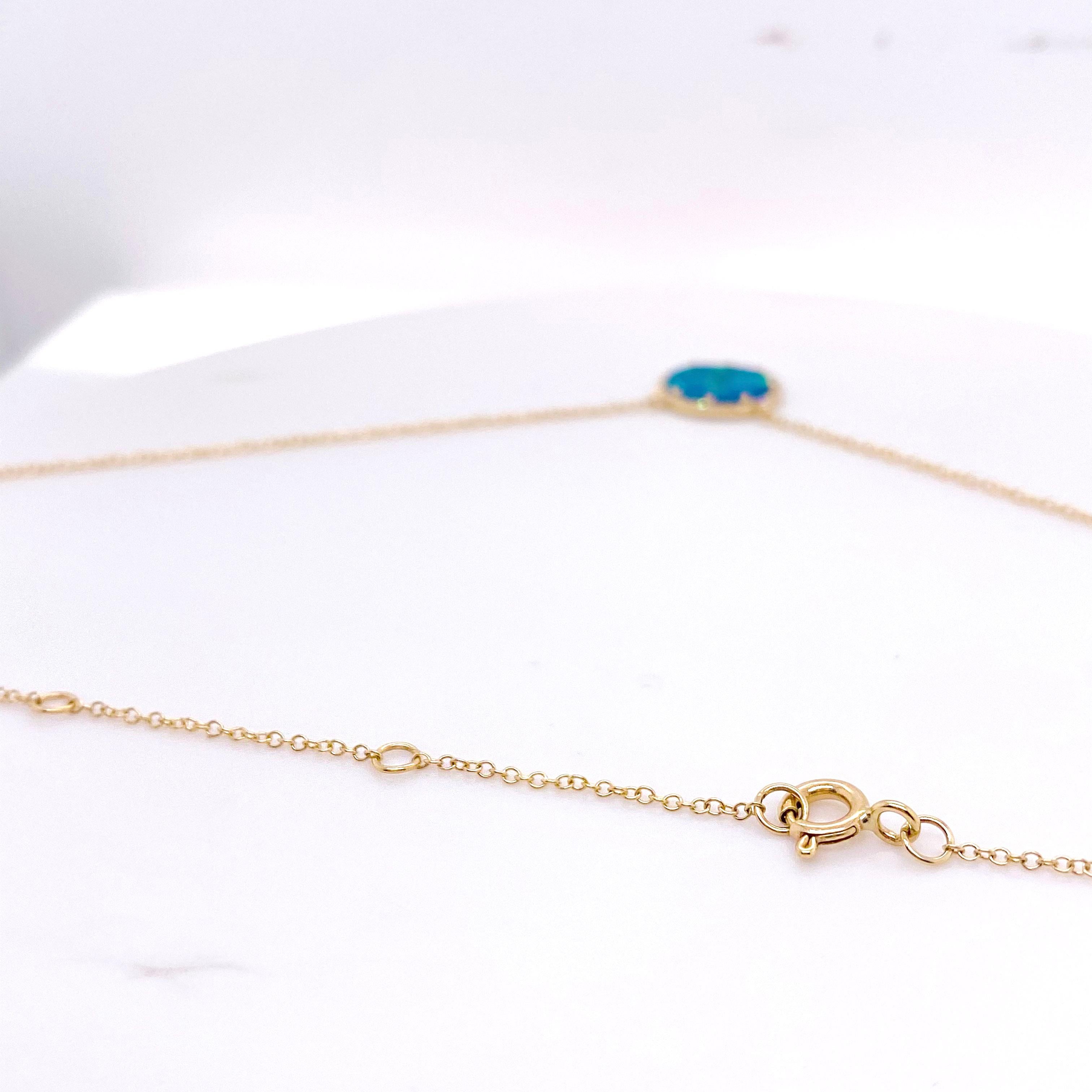 Opal-Diamant-Halskette, Gelbgold, echter Opal und Diamant-Halo-Anhänger 0,79 Karat im Zustand „Neu“ im Angebot in Austin, TX
