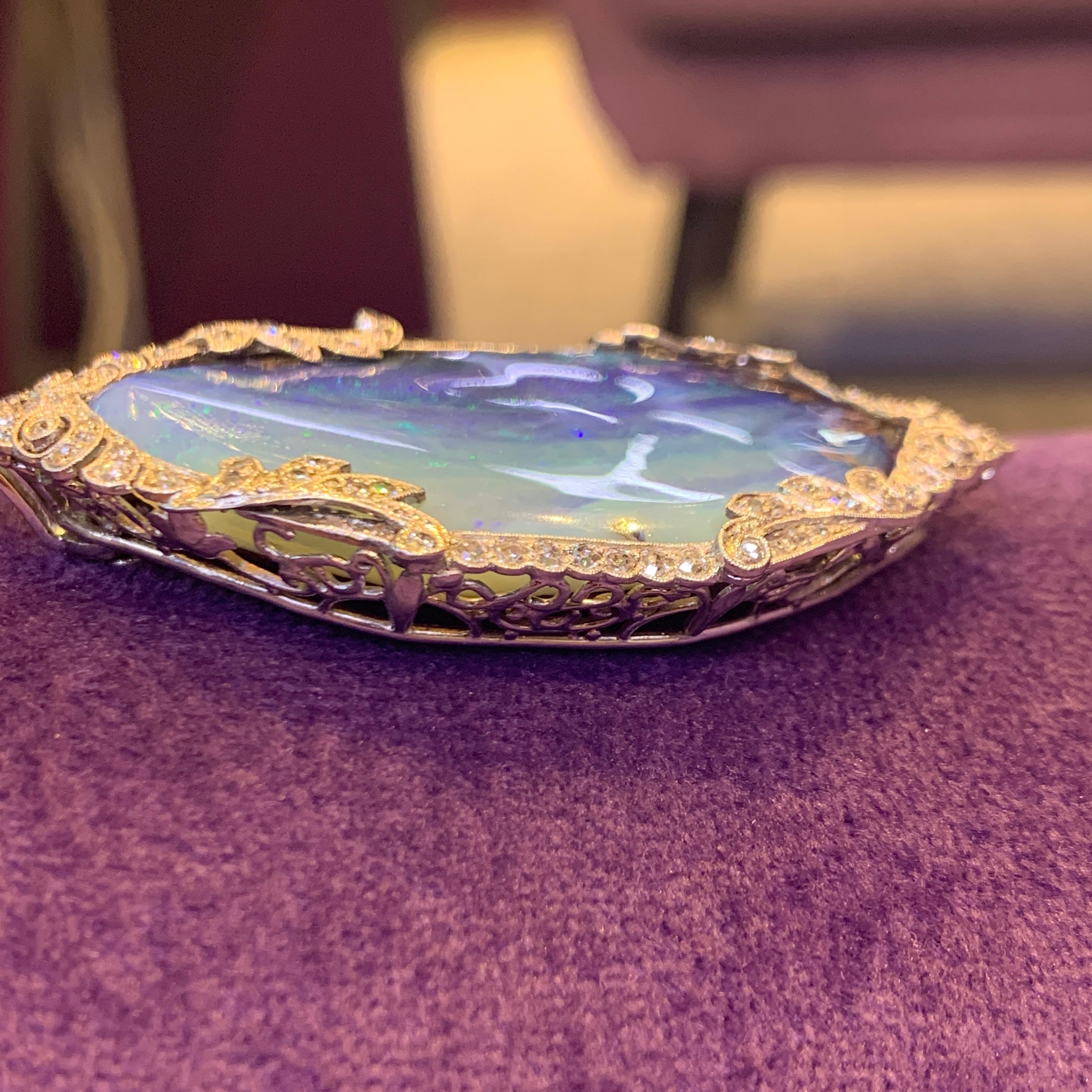Collana con ciondolo in opale e diamanti in vendita 4