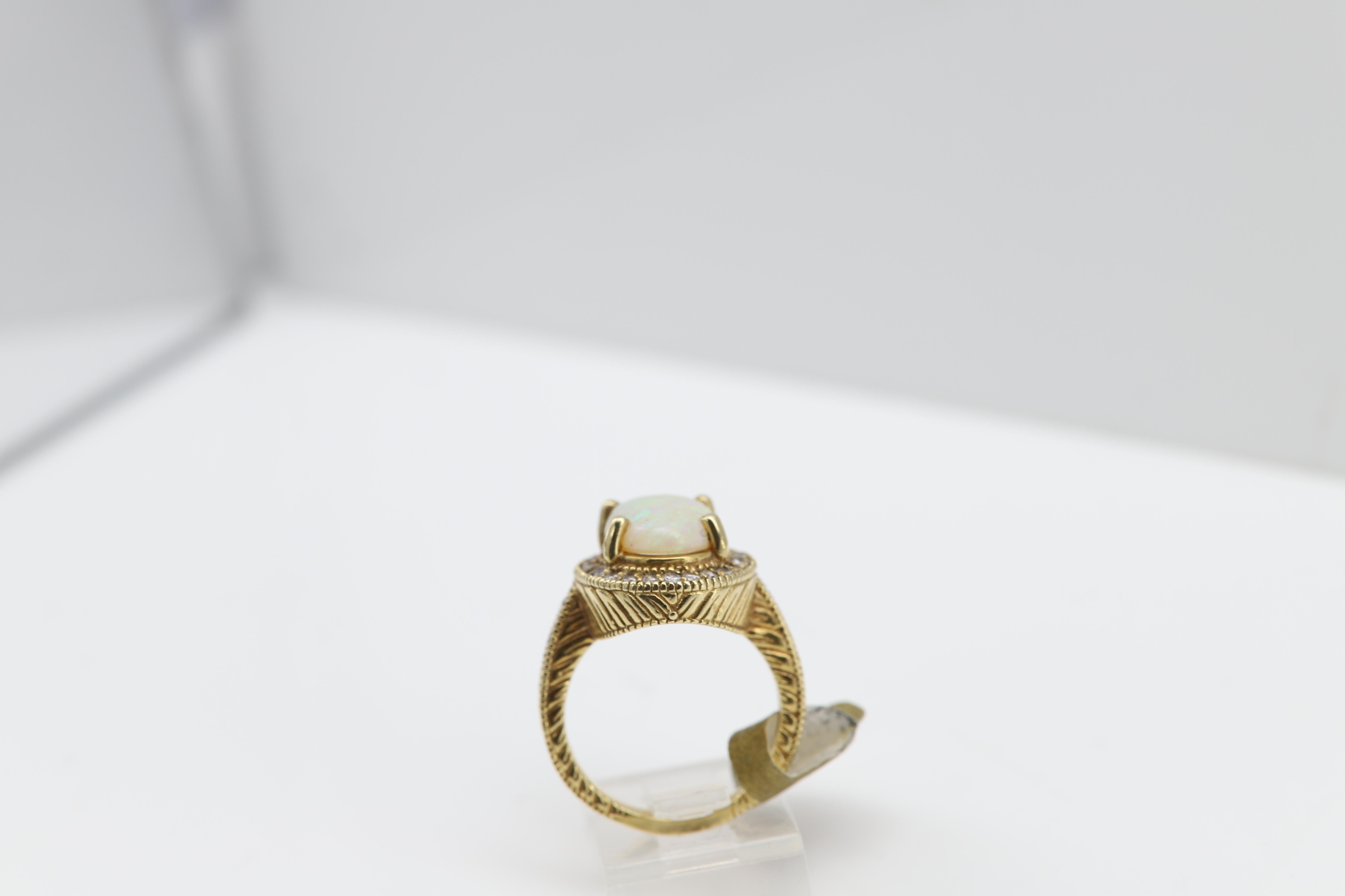 Opal Diamond Ring Circa 1960's 14k Yellow Gold Vintage Opal jewelry For Sale 1