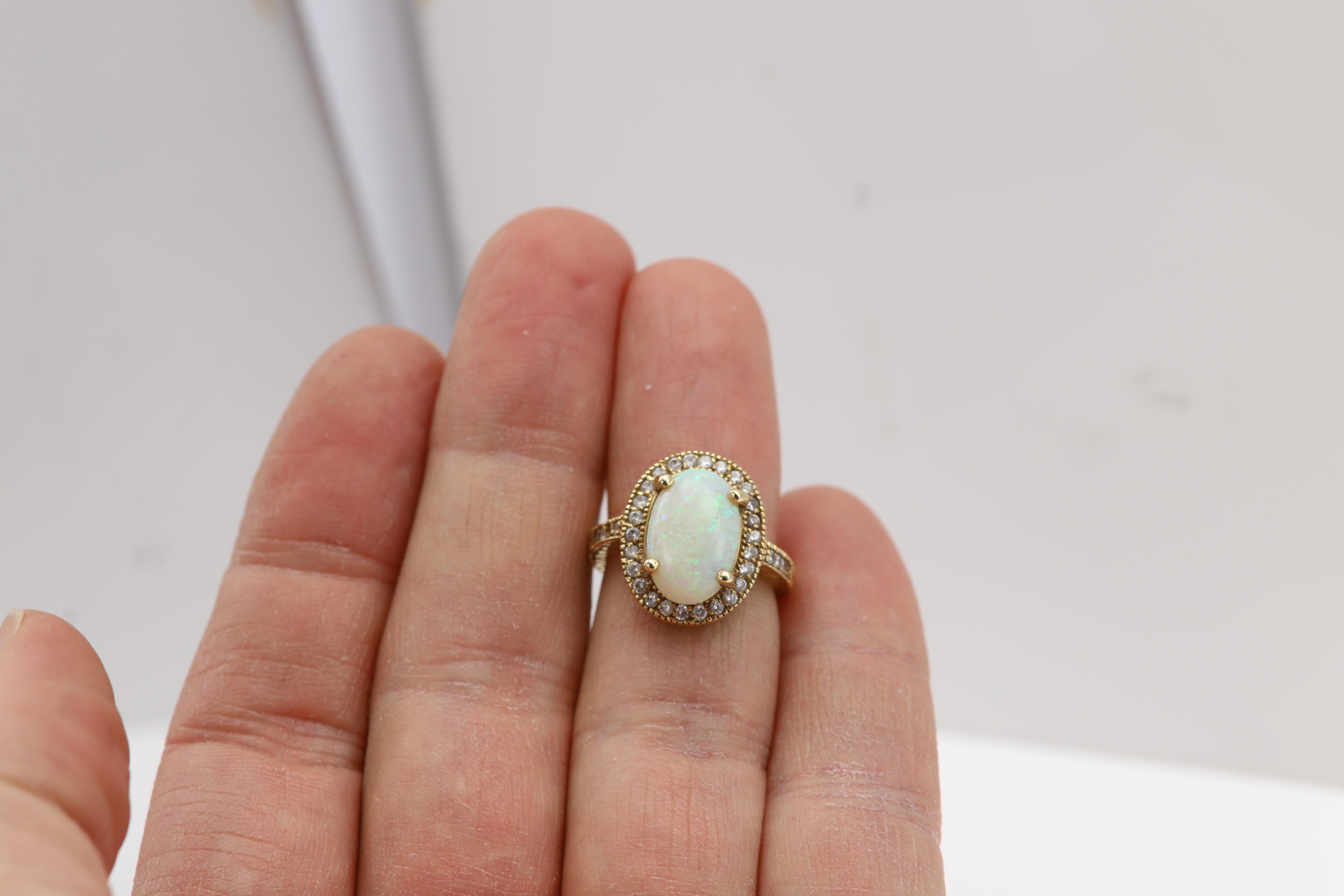 Opal Diamond Ring Circa 1960's 14k Yellow Gold Vintage Opal jewelry For Sale 4
