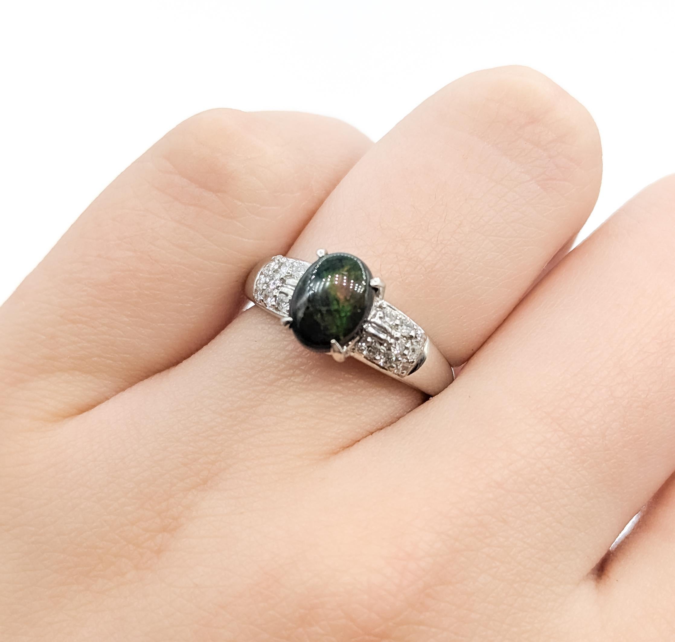 De las mujeres Anillo de Ópalo y Diamantes en Platino en venta