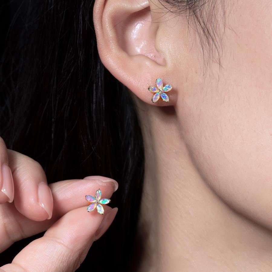 Opal Diamond Sakura Cherry Blossom Flower Stud Earrings 18K Yellow Gold In New Condition In Suwanee, GA