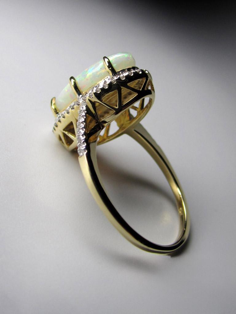 Opal Diamonds Gold Ring Precious Australian Gemstone Marilyn Monroe Style Ring For Sale 1