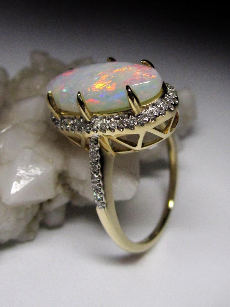 Opal Diamonds Gold Ring Precious Australian Gemstone Marilyn Monroe Style Ring For Sale 3