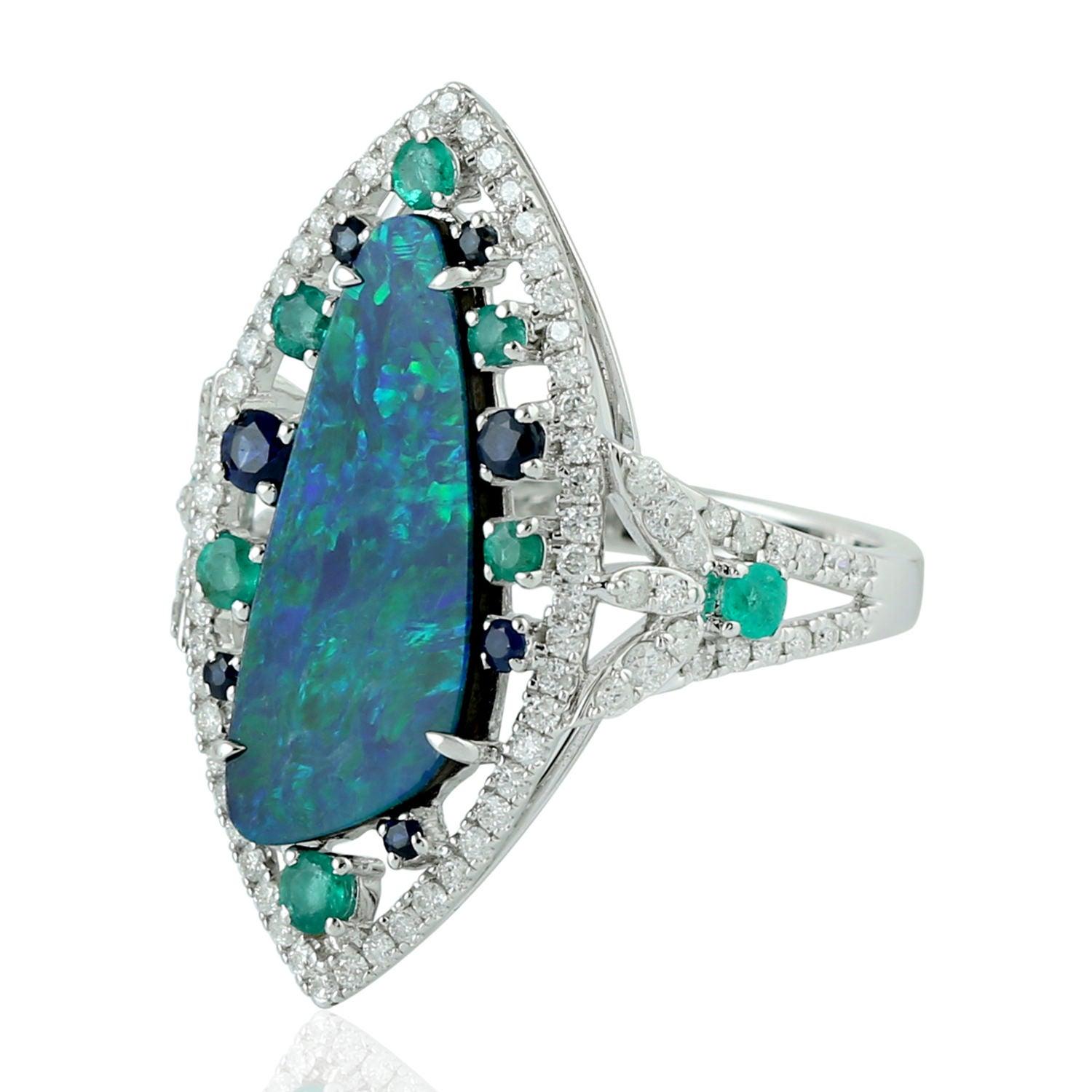 For Sale:  Opal Emerald Diamond 18 Karat Gold Ring 2