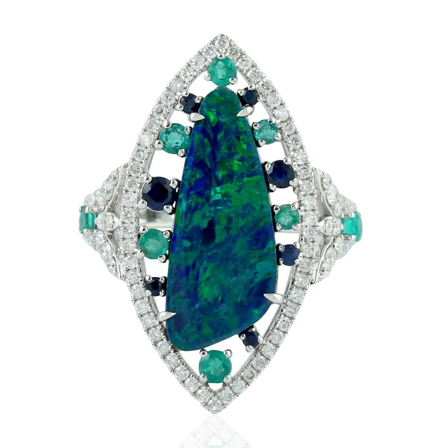 For Sale:  Opal Emerald Diamond 18 Karat Gold Ring 4