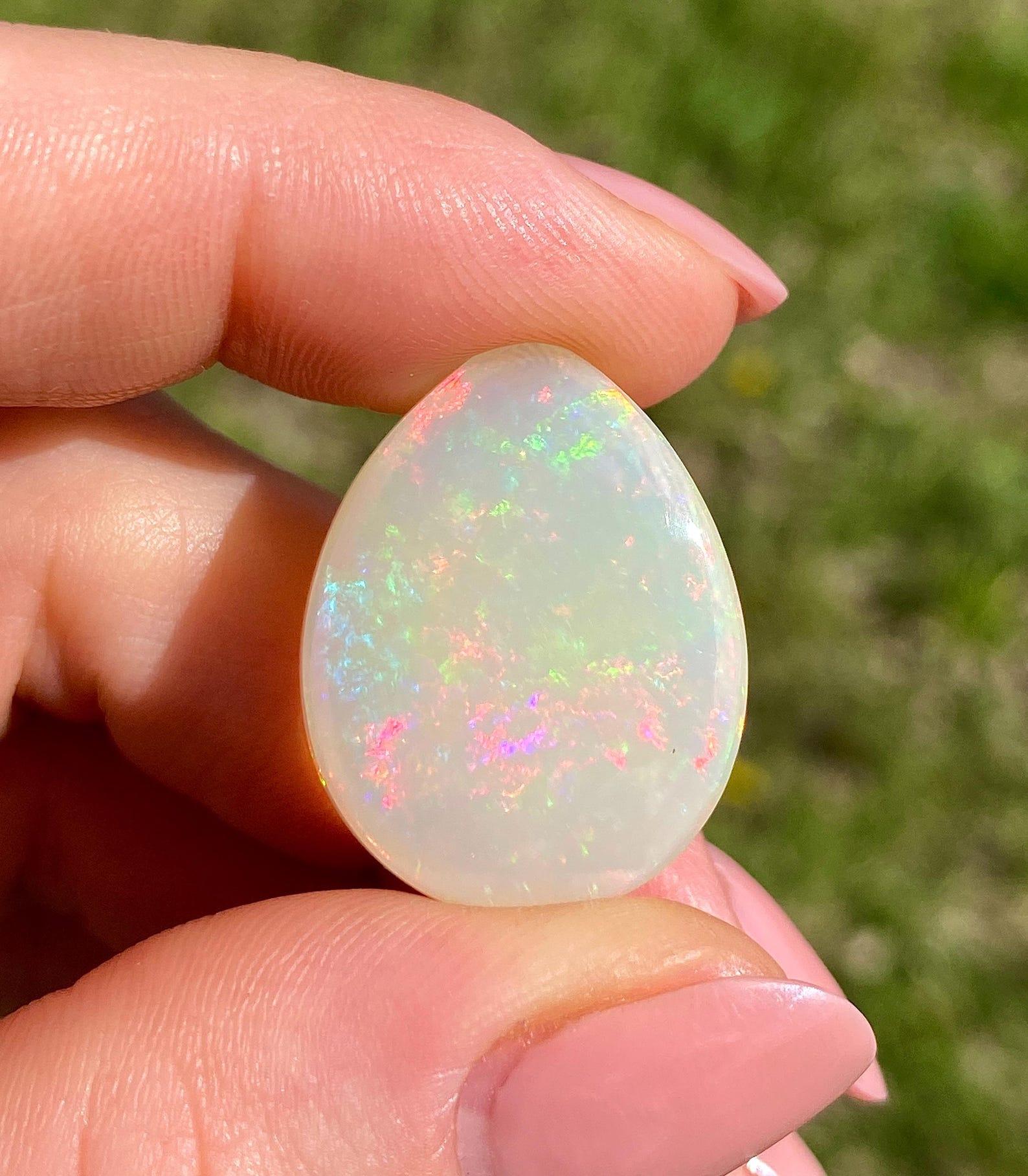 Opal Äthiopien 25,49Ct natürlichen Edelstein, Oval Cabochon, Äthiopien, GFCO zertifiziert im Angebot 2