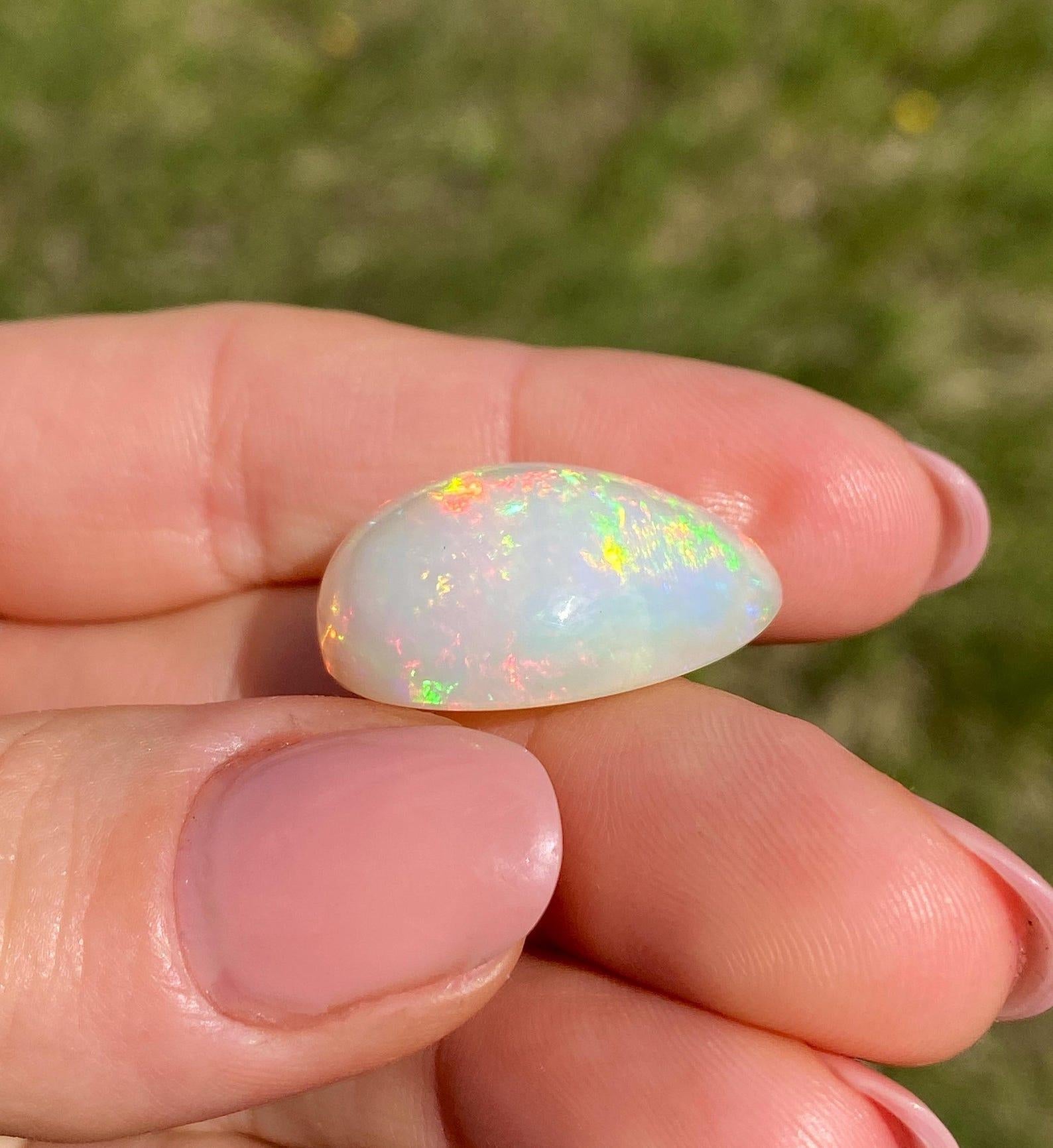 Opal Äthiopien 25,49Ct natürlichen Edelstein, Oval Cabochon, Äthiopien, GFCO zertifiziert im Angebot 3