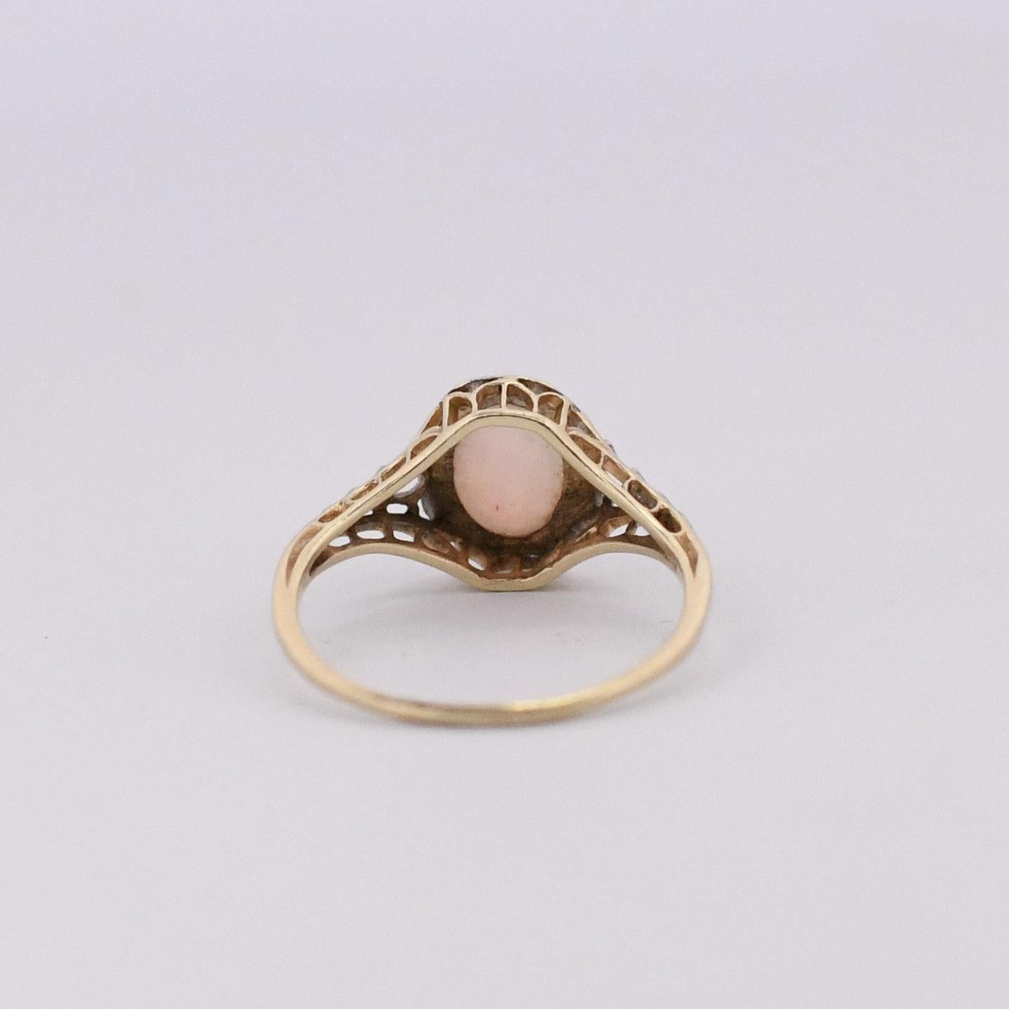 Opal Filigree Ring 14K Yellow Gold With Platinum Top In Good Condition For Sale In Addison, TX