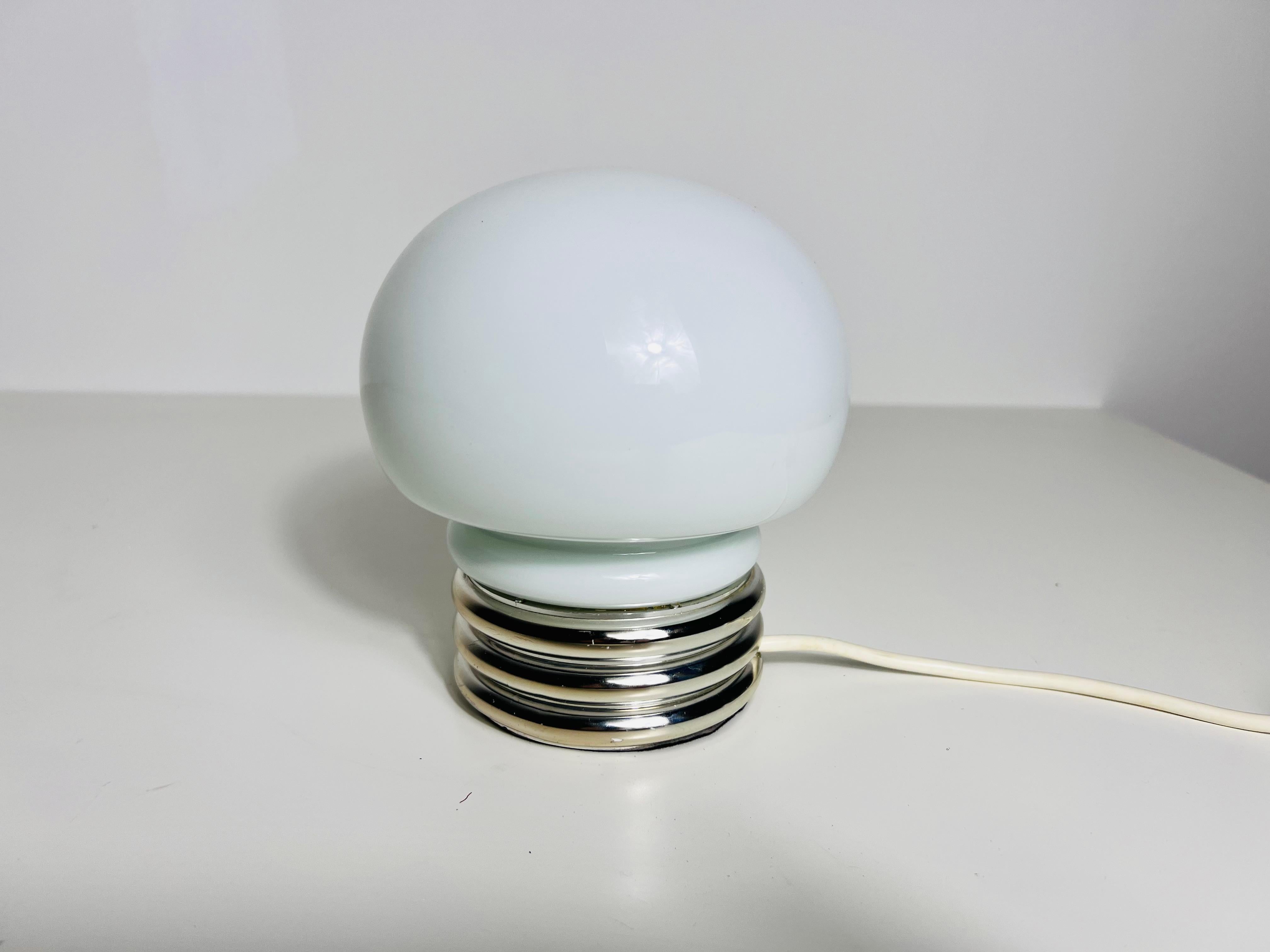 Opal Glass and Chrome Table Lamp, Germany, 1970s In Good Condition For Sale In Hagenbach, DE
