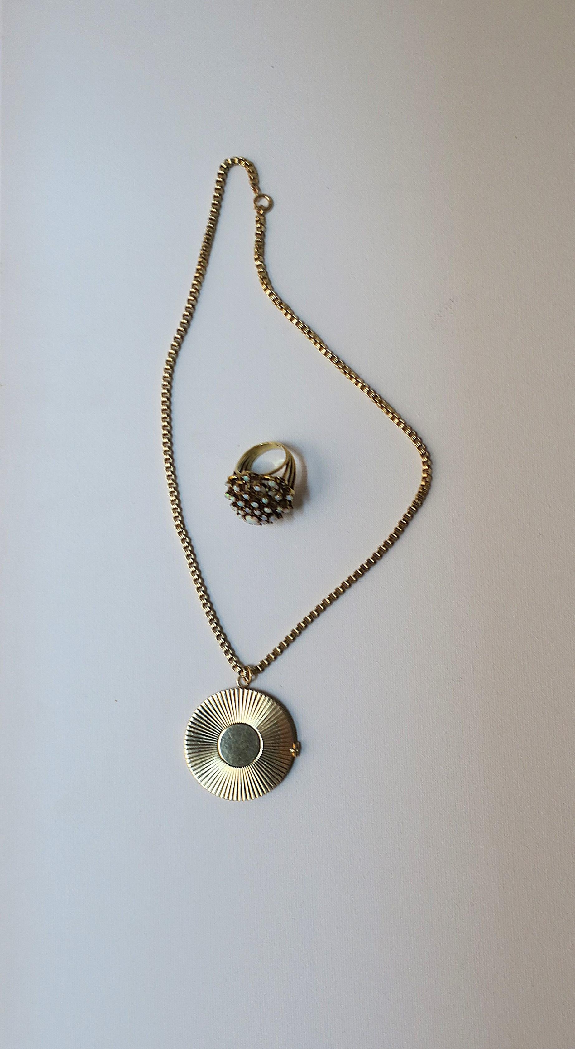 Anello cocktail in oro opalino in vendita 5