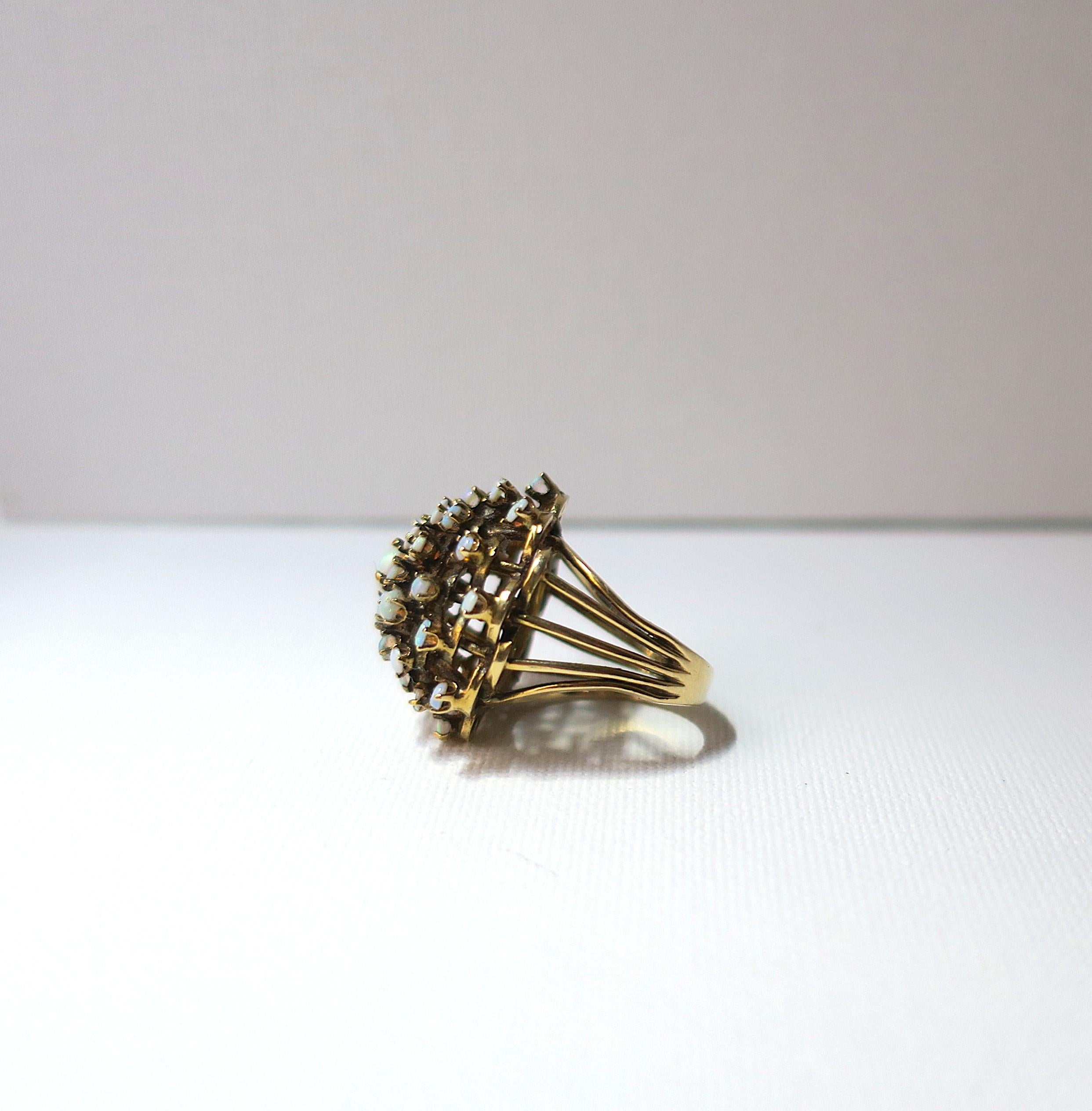 Anello cocktail in oro opalino in vendita 6