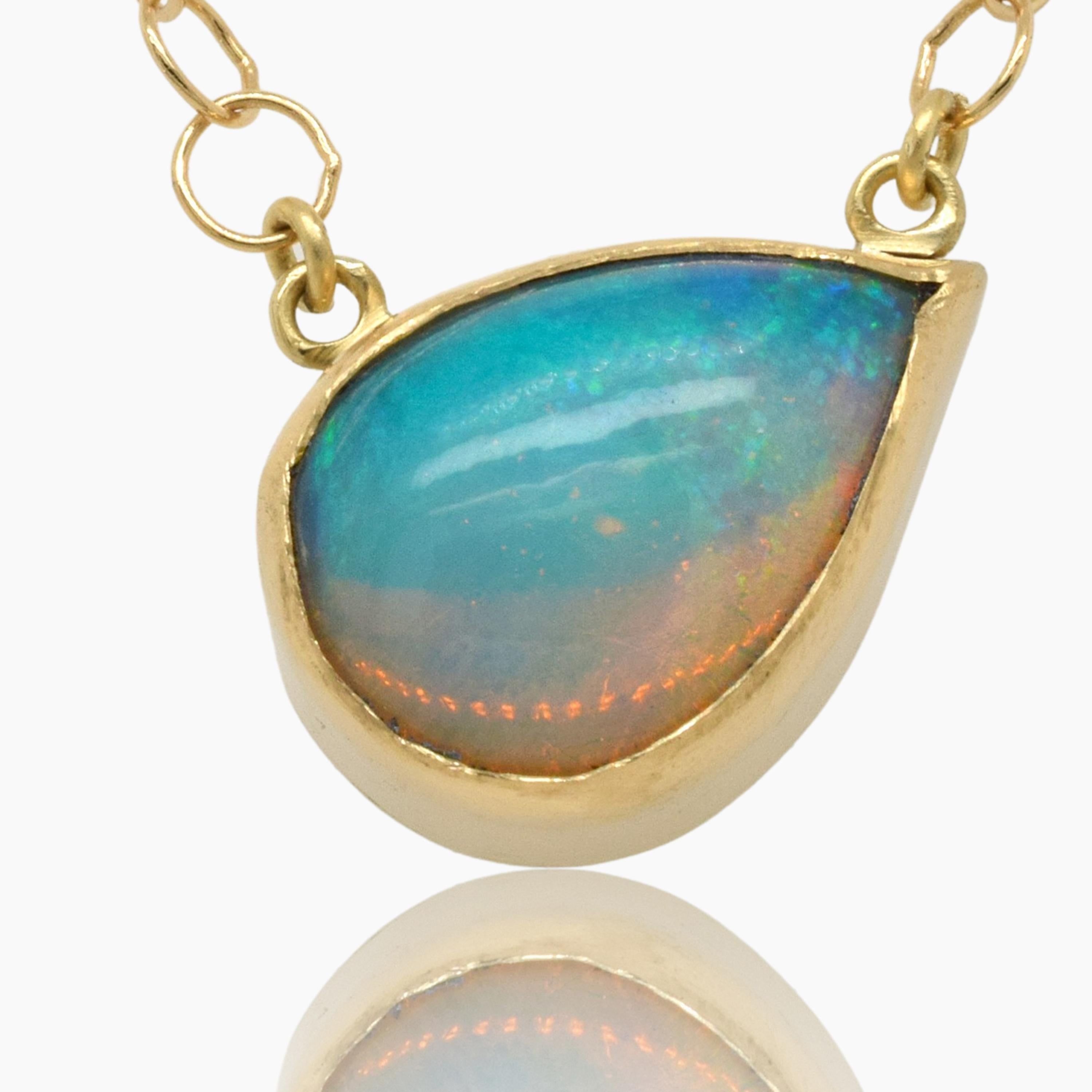 Opal-Gold-Halskette (Cabochon) im Angebot