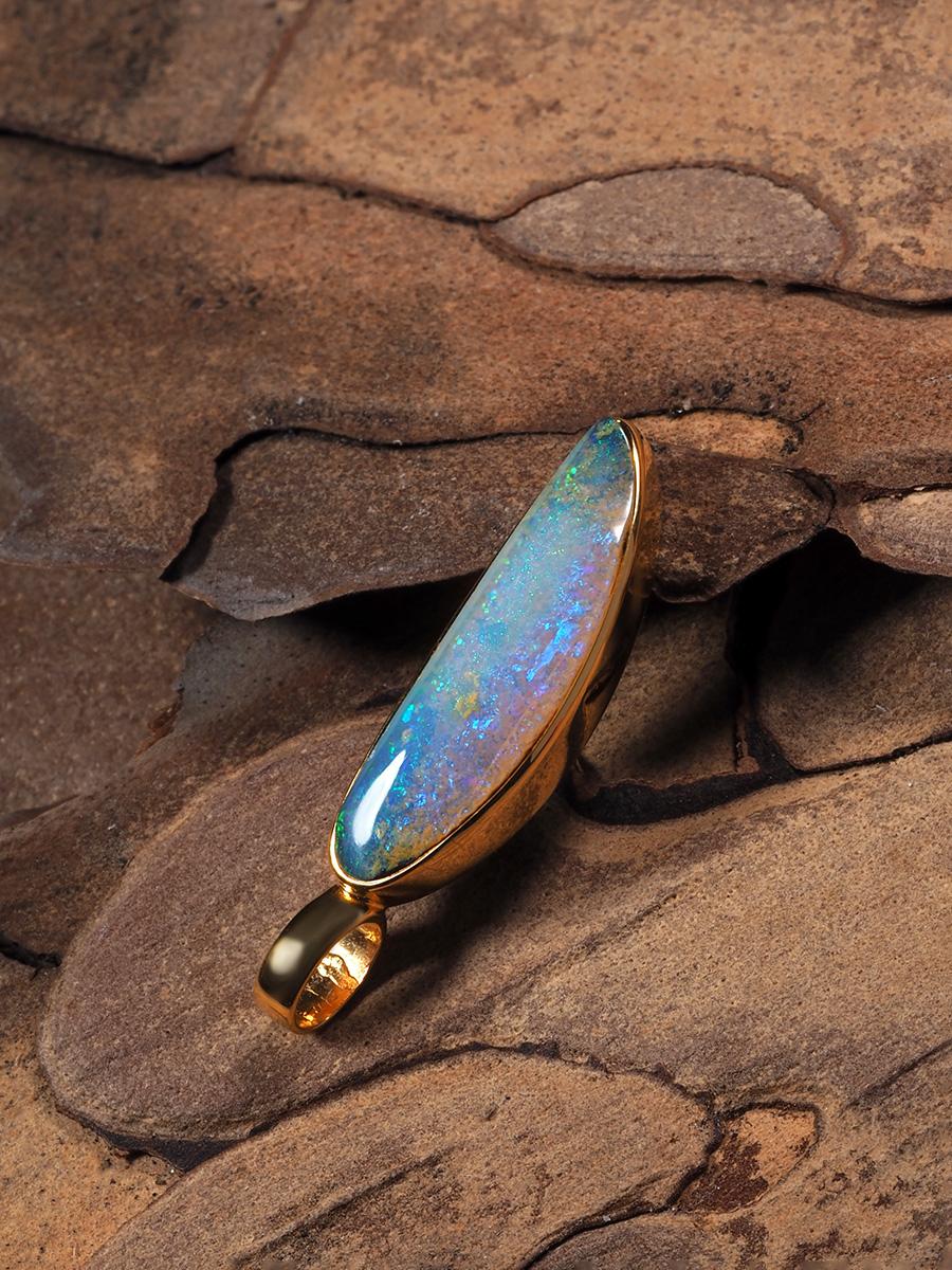 Opal Gold Halskette Opaleszierend Neon Grün Australischer Edelstein Unisex Schmuck Kunst (Kunsthandwerker*in) im Angebot