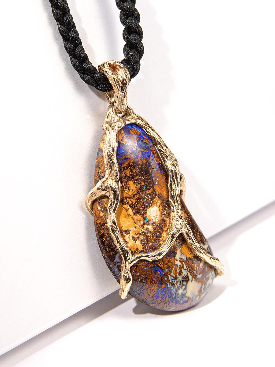 Opal Gold Pendant Boulder Australian Nature Inspired Necklace In New Condition For Sale In Berlin, DE