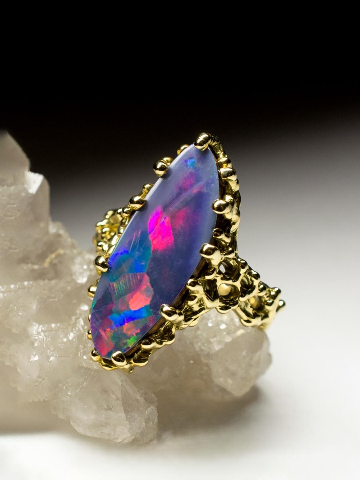 Oval Cut Opal Gold Ring Polychrome Gem Natural Harlequin Opal Unisex For Sale