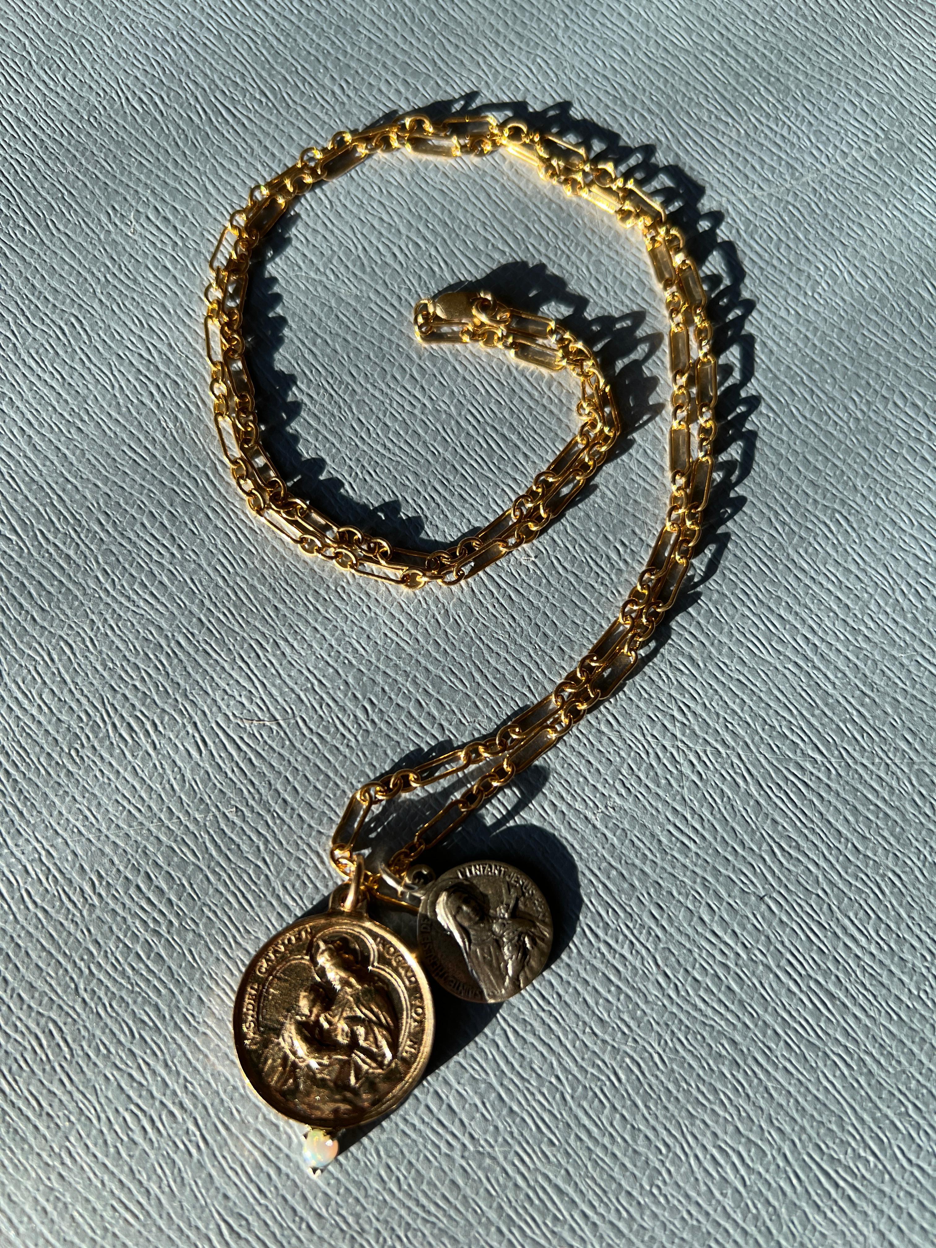 Medaillon-Halskette Jungfrau Maria Carmel Saint Therese Opal Herz 9