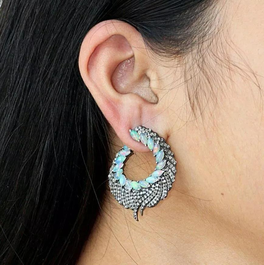 Orecchino a cerchio in opale Argento 925 Diamante Oro 14k In condizioni Nuovo in vendita a Chicago, IL