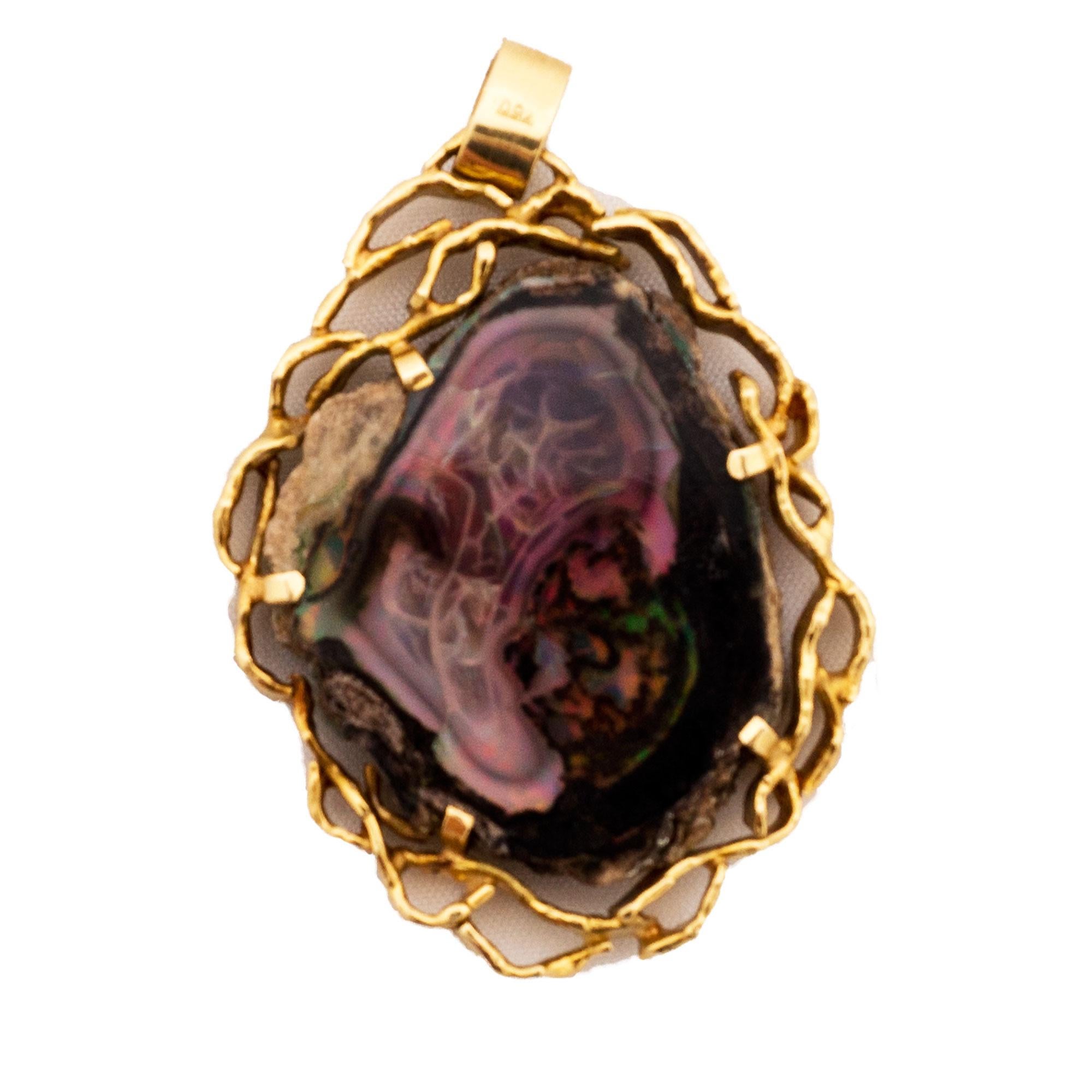 Opal in Its Natural Matrix in 750 Yellow Gold, Black Opal, Yellowgold For Sale 1